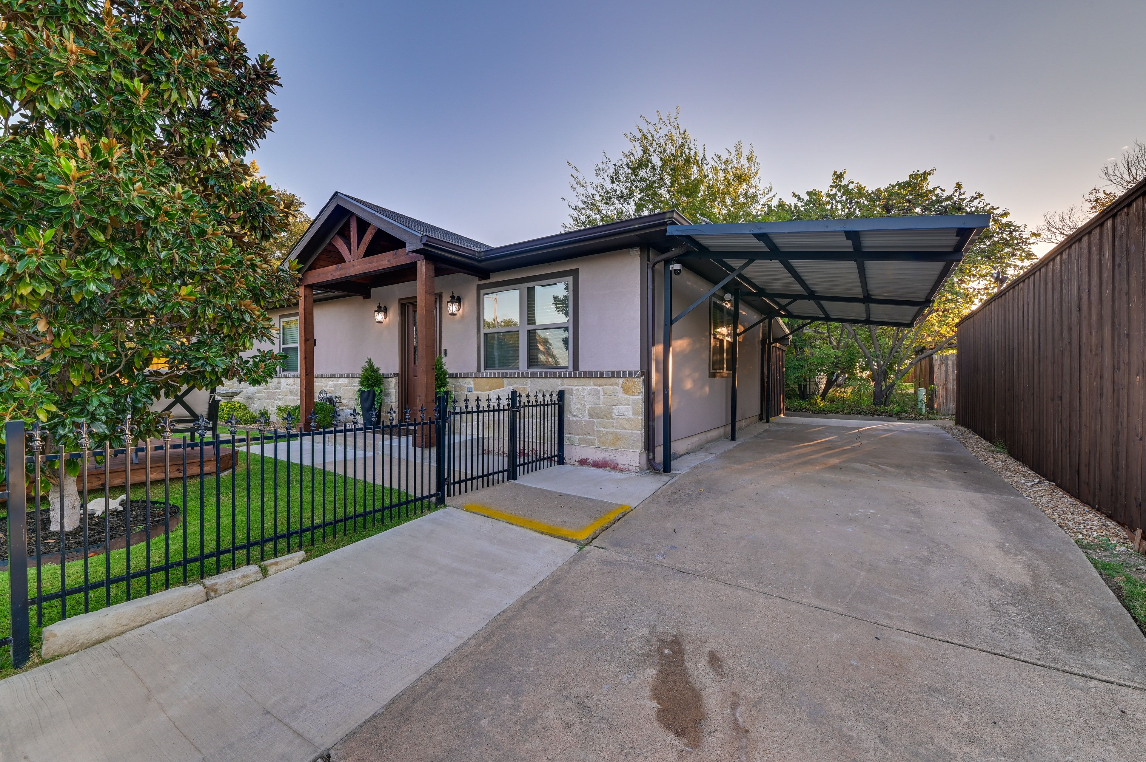 Parking | Driveway (2 Vehicles) | Free Street Parking (First-Come, First-Served)