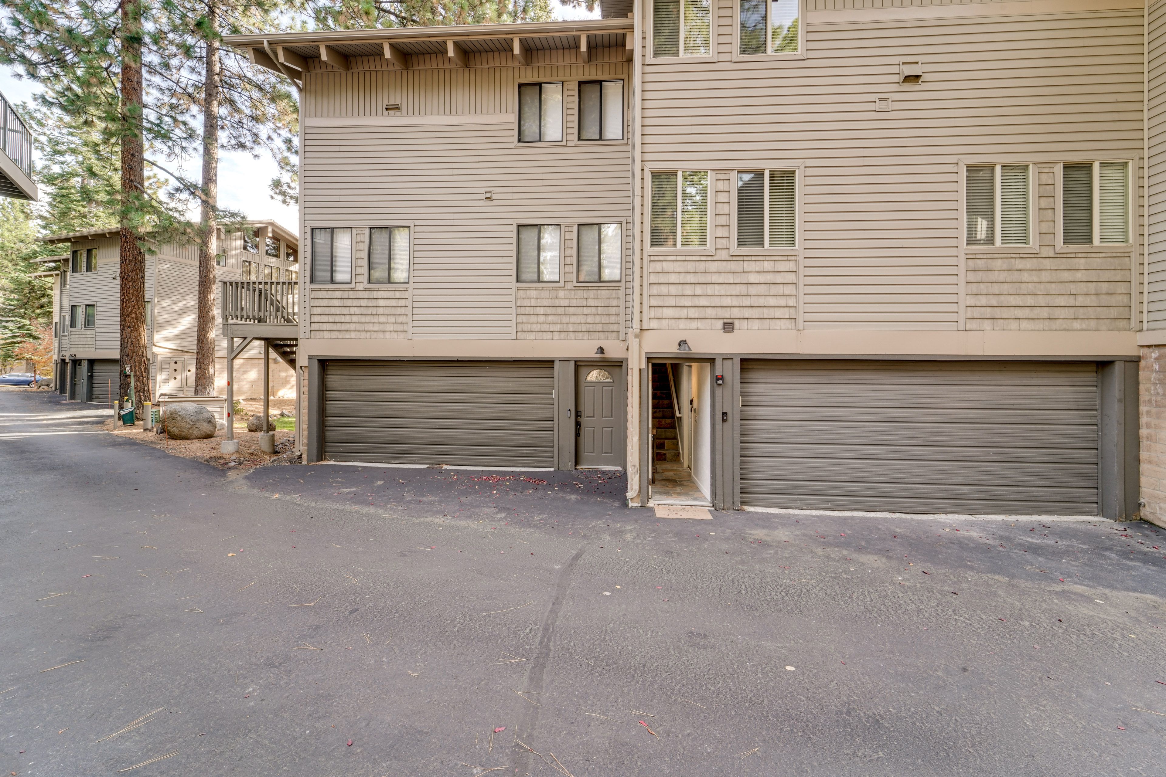 Parking | Garage (2 Small Vehicles) | Driveway (1 Vehicle)