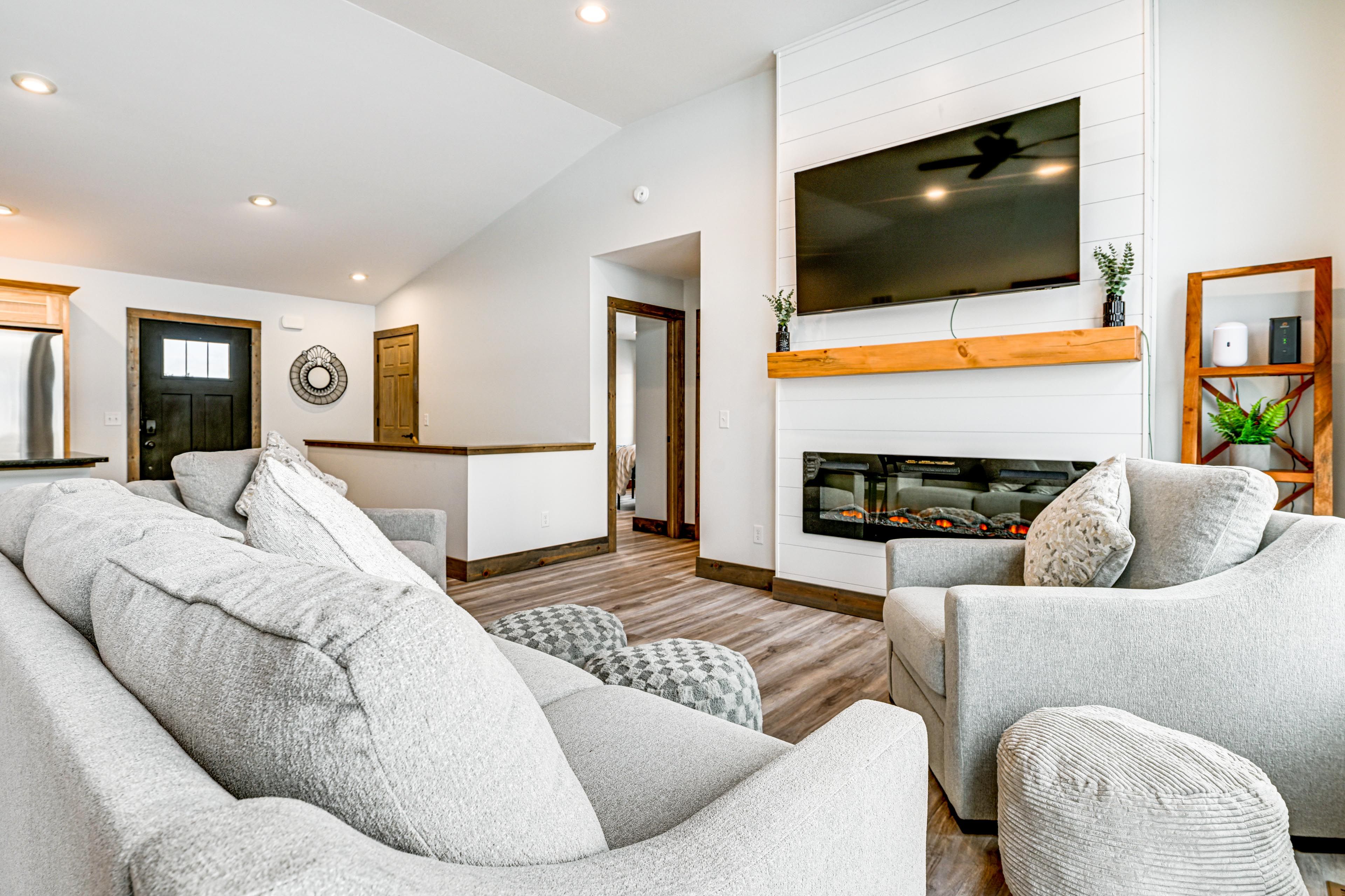 Living Room | Smart TV | Electric Fireplace