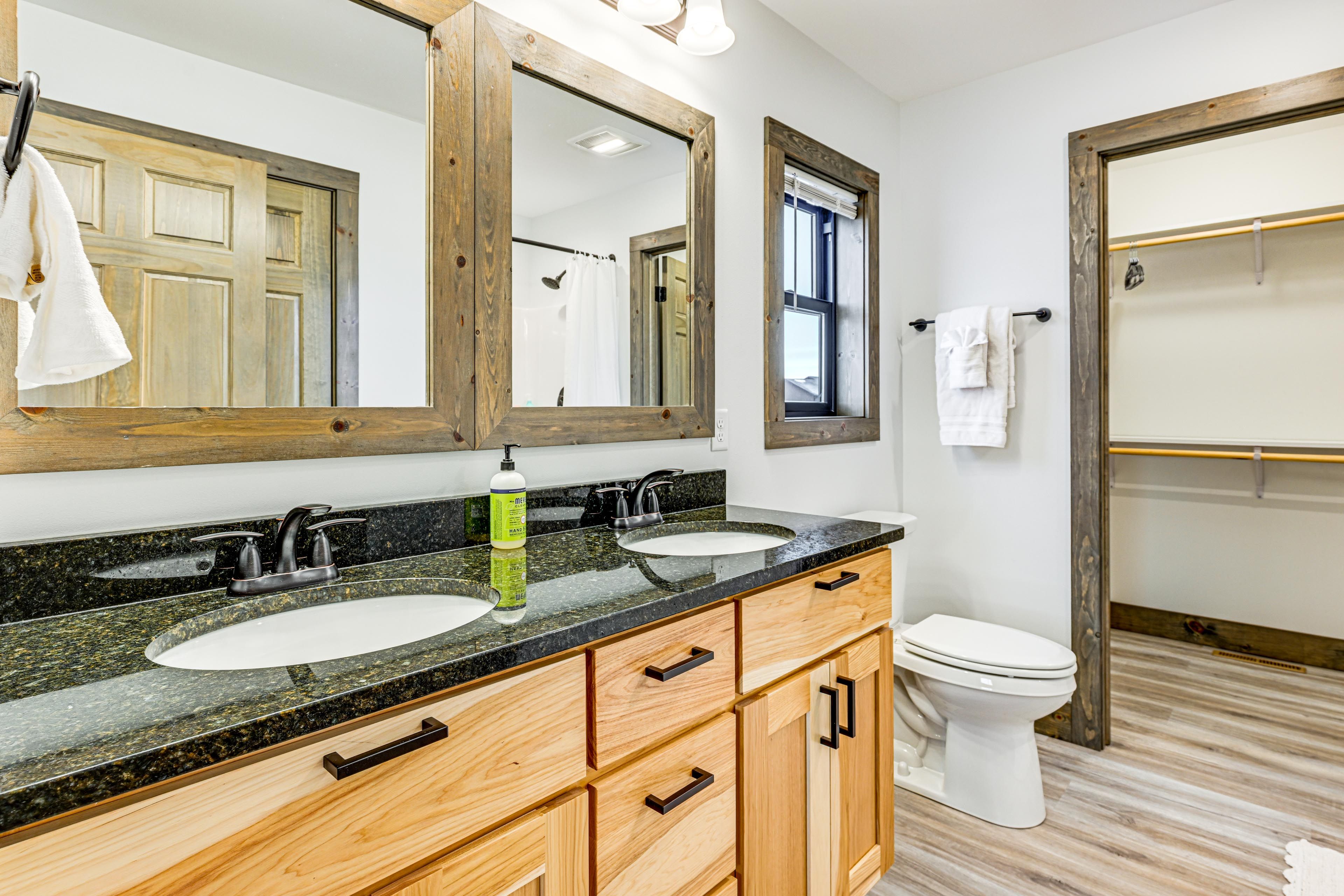 Full Bath | Walk-In Closet | Main Level