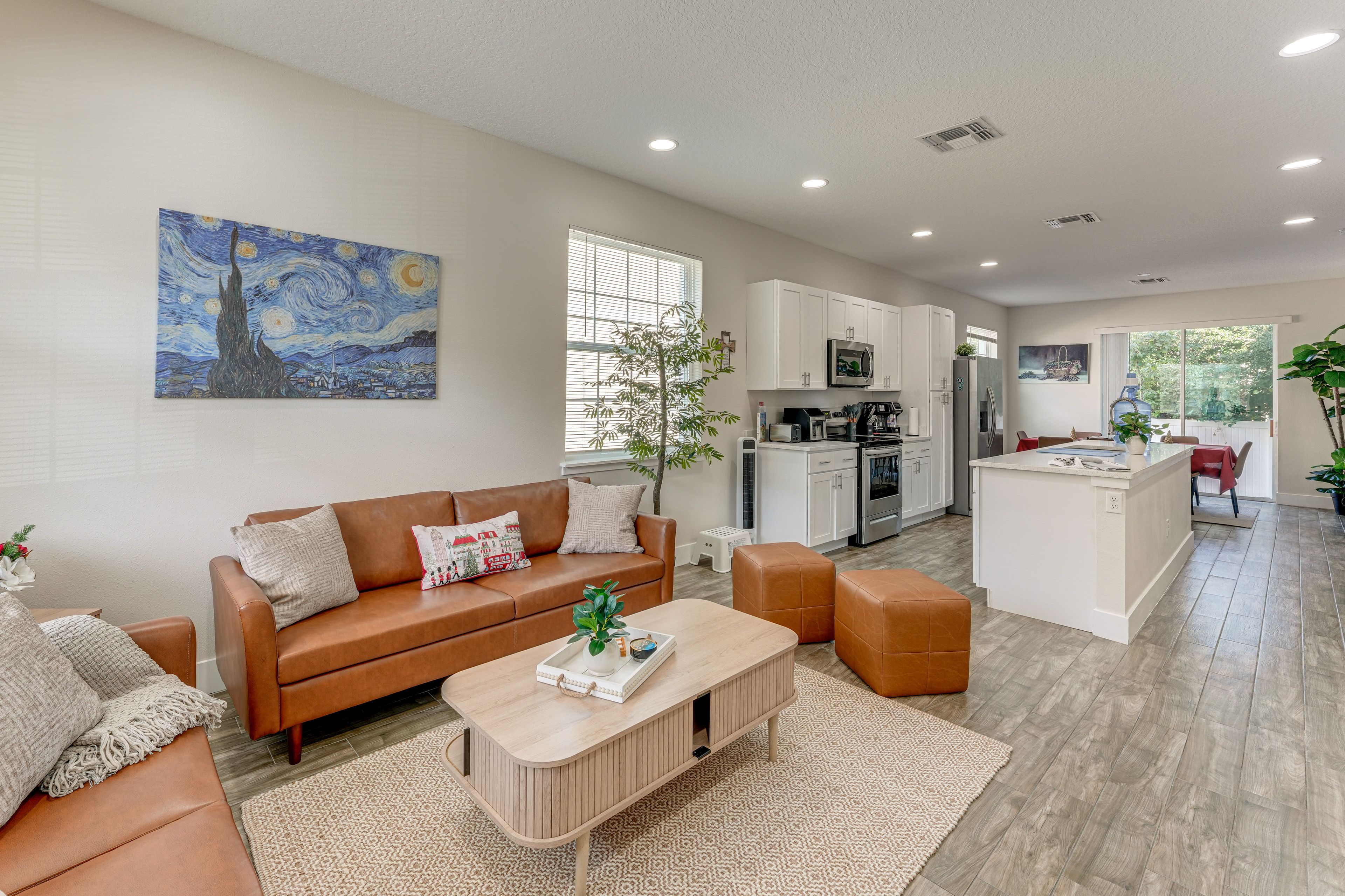 Kissimmee Vacation Rental | 4BR | 2.5BA | 1,734 Sq Ft | Stairs Required