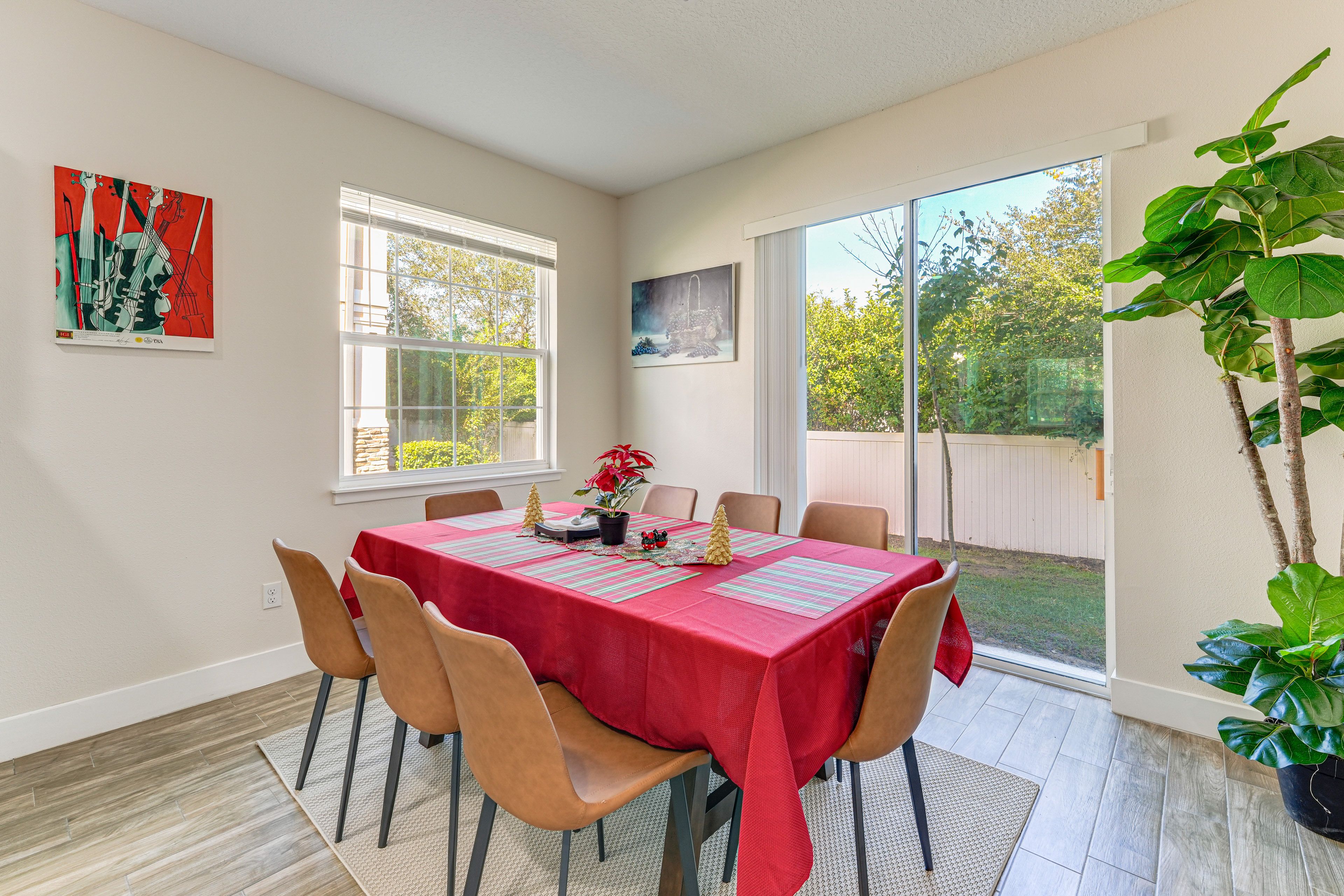 Dining Area | Dishware & Flatware Provided | 1st Floor
