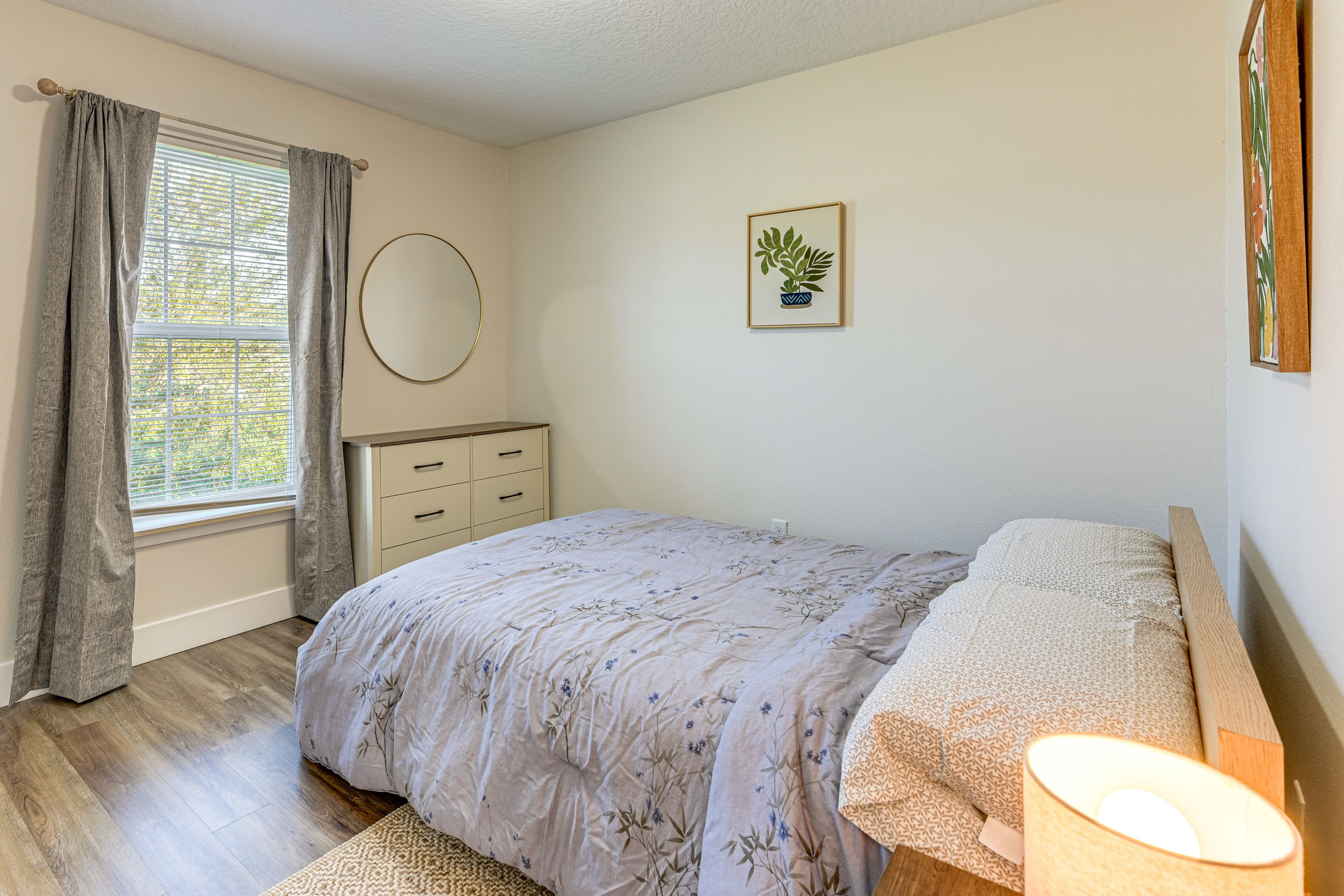 Bedroom 2 | Queen Bed | 2nd Floor