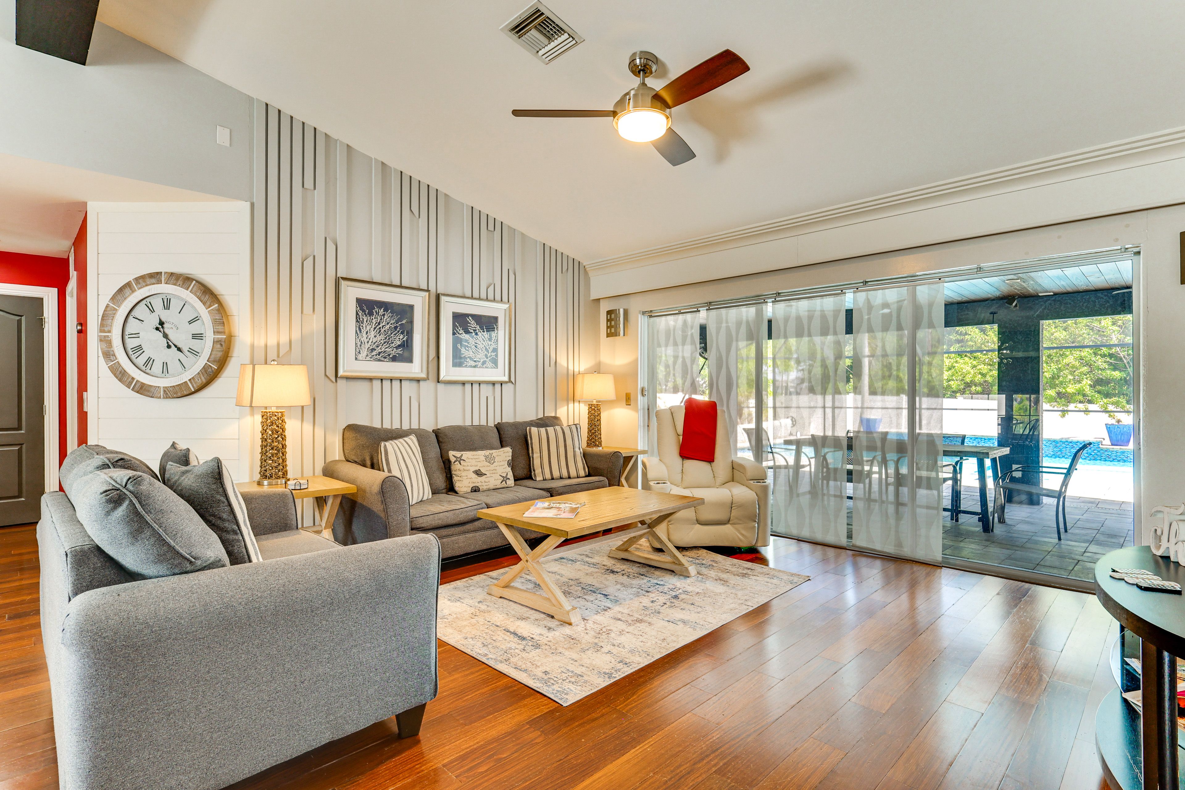 Living Room | Sleeper Sofa