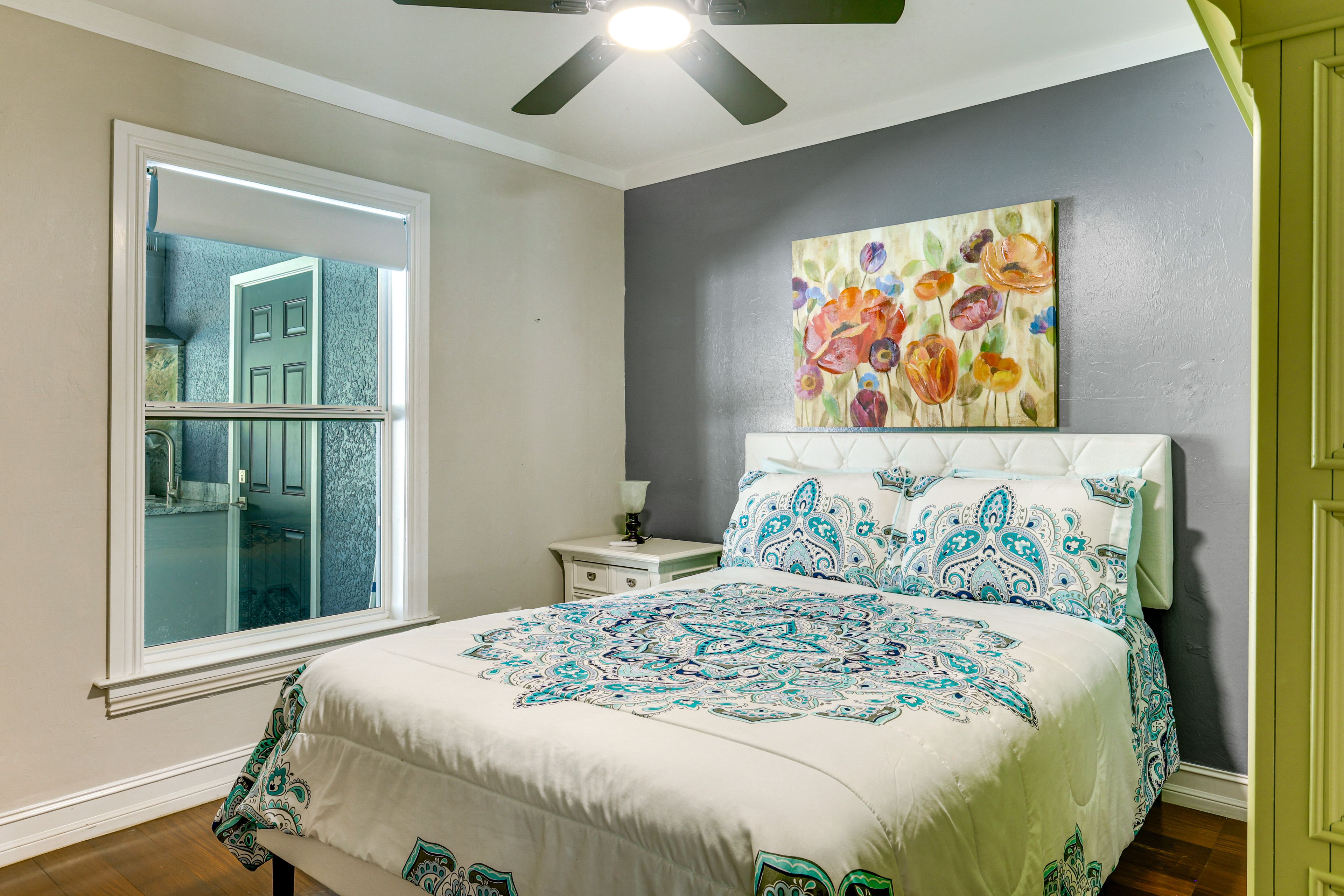 Bedroom 3 | Queen Bed
