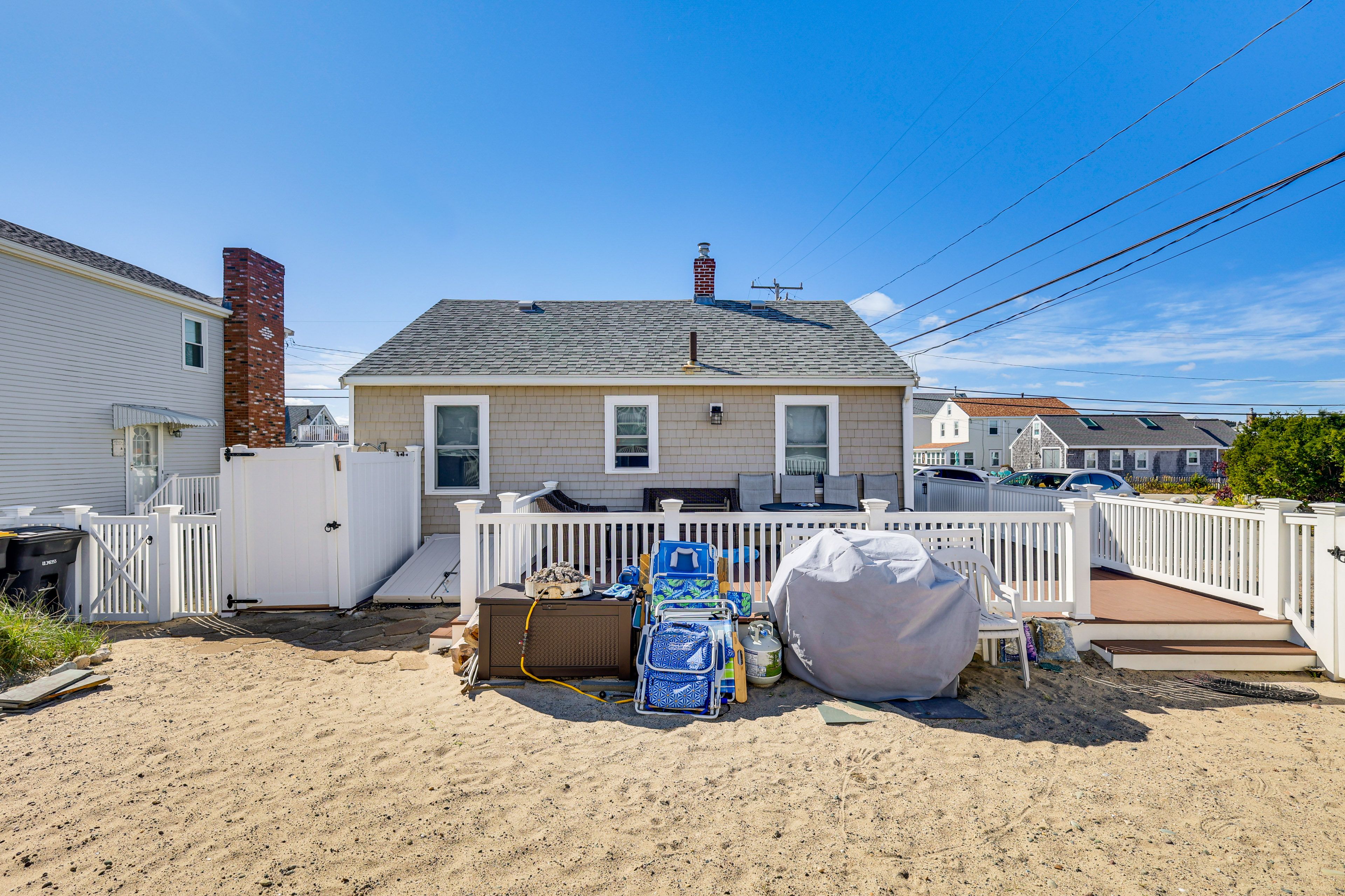 Yard | Beach Chairs | Gas Grill