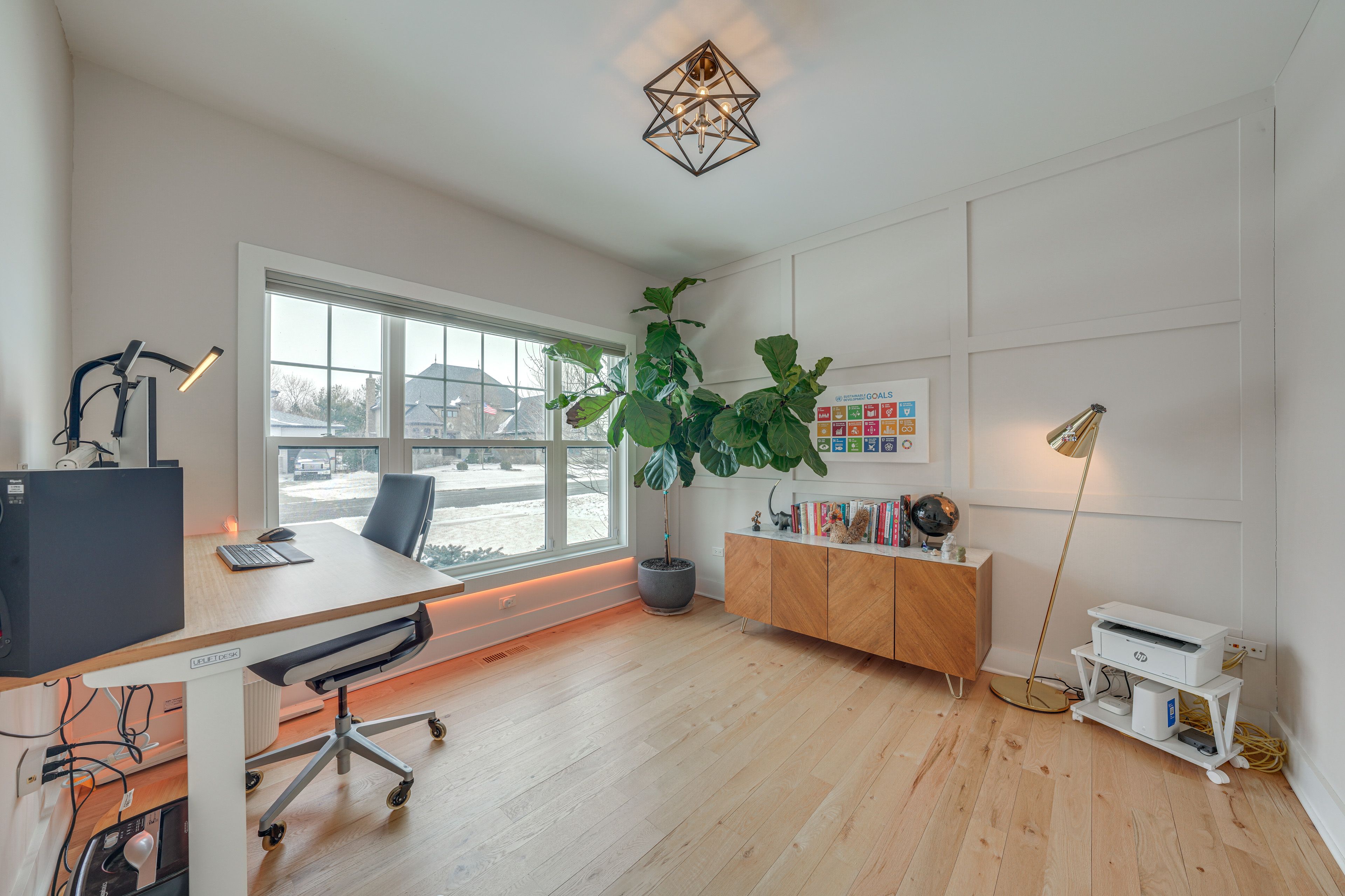 Office | Monitor | Printer | Books | Free WiFi | 1st Floor