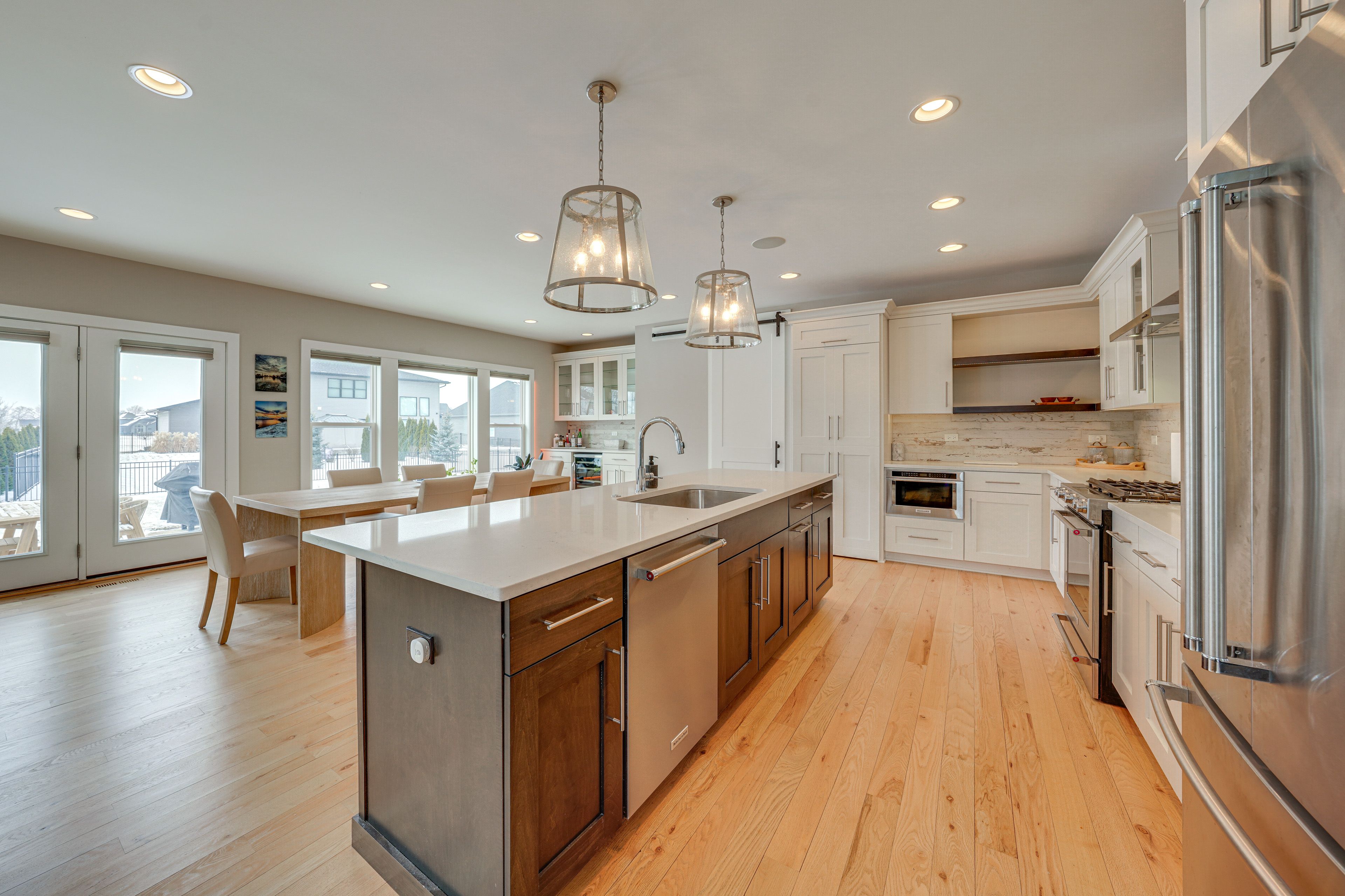 Kitchen | Dining Table | Breakfast Bar | Dry Bar w/ Wine Cooler