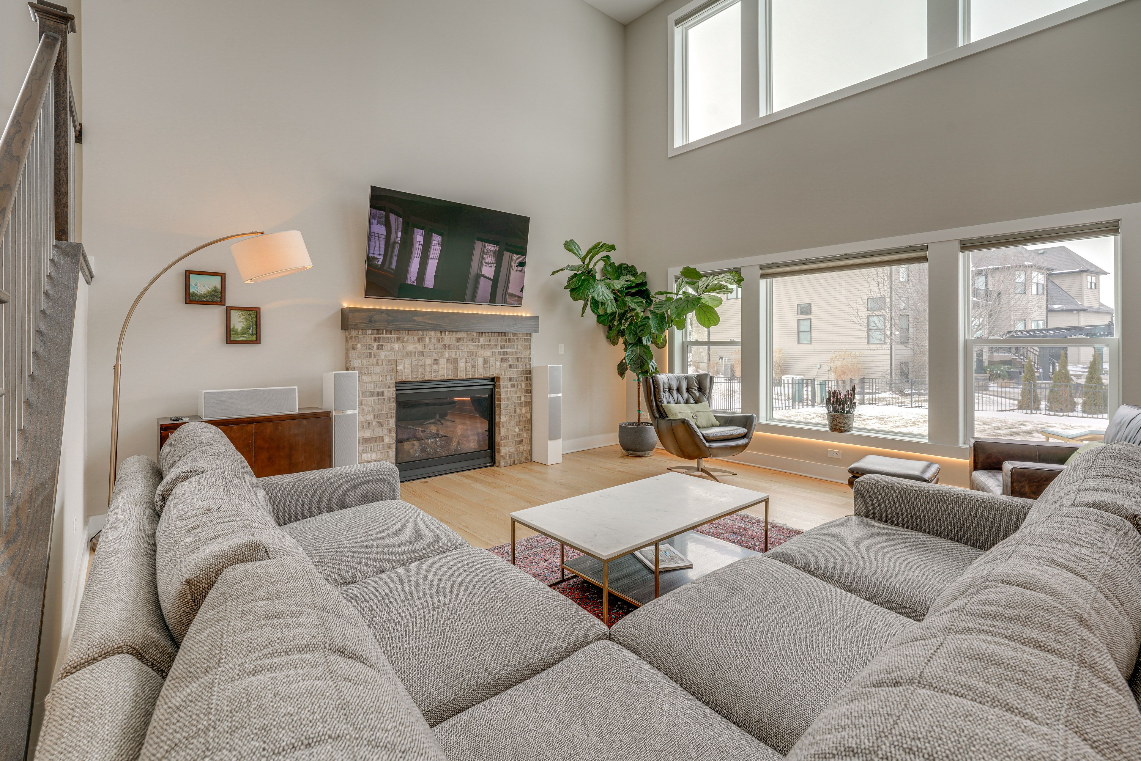 Living Area | Smart TV | Gas Fireplace | Board Games | 1st Floor