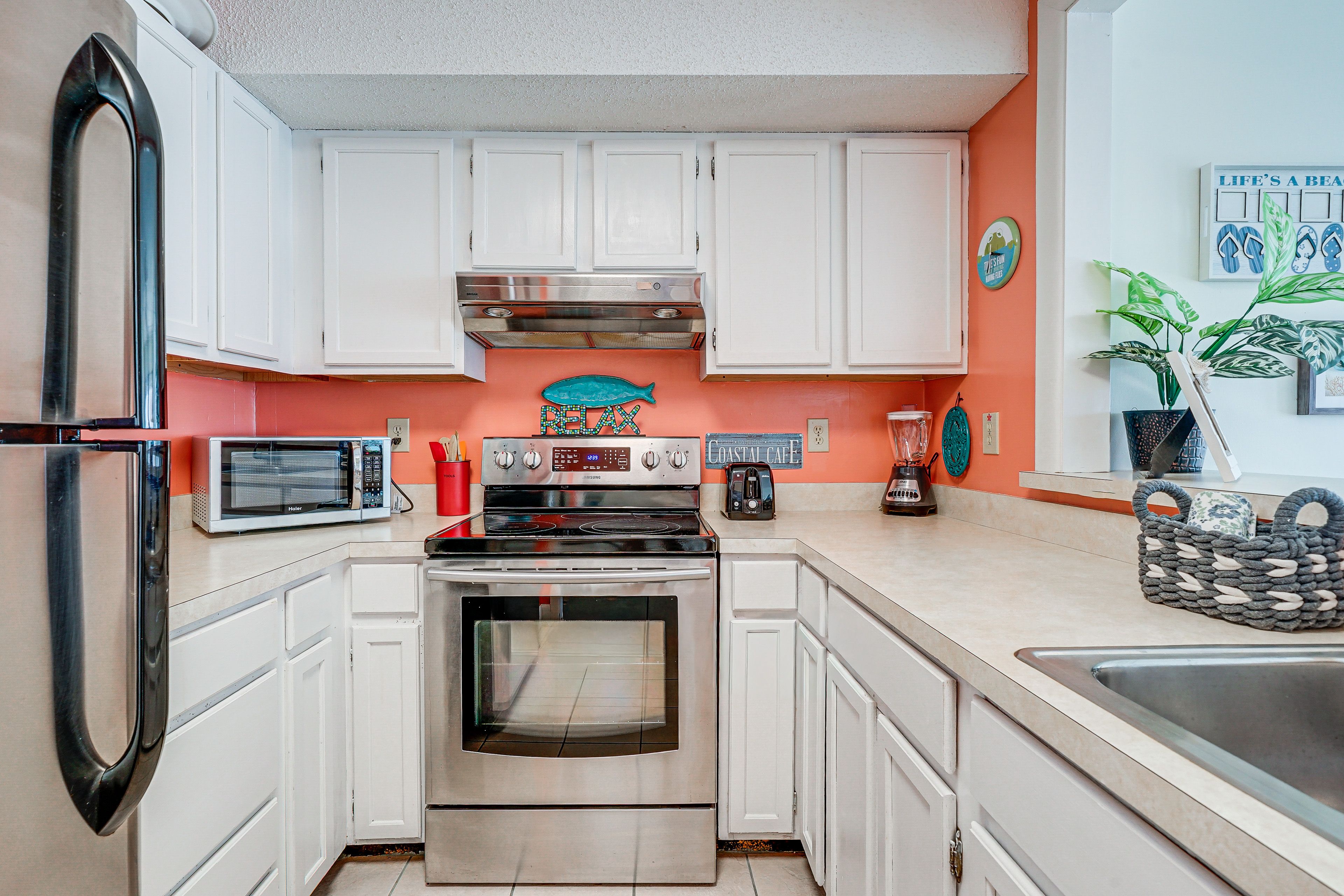 Kitchen | Cooking Basics | Microwave | Toaster | Blender | Spices