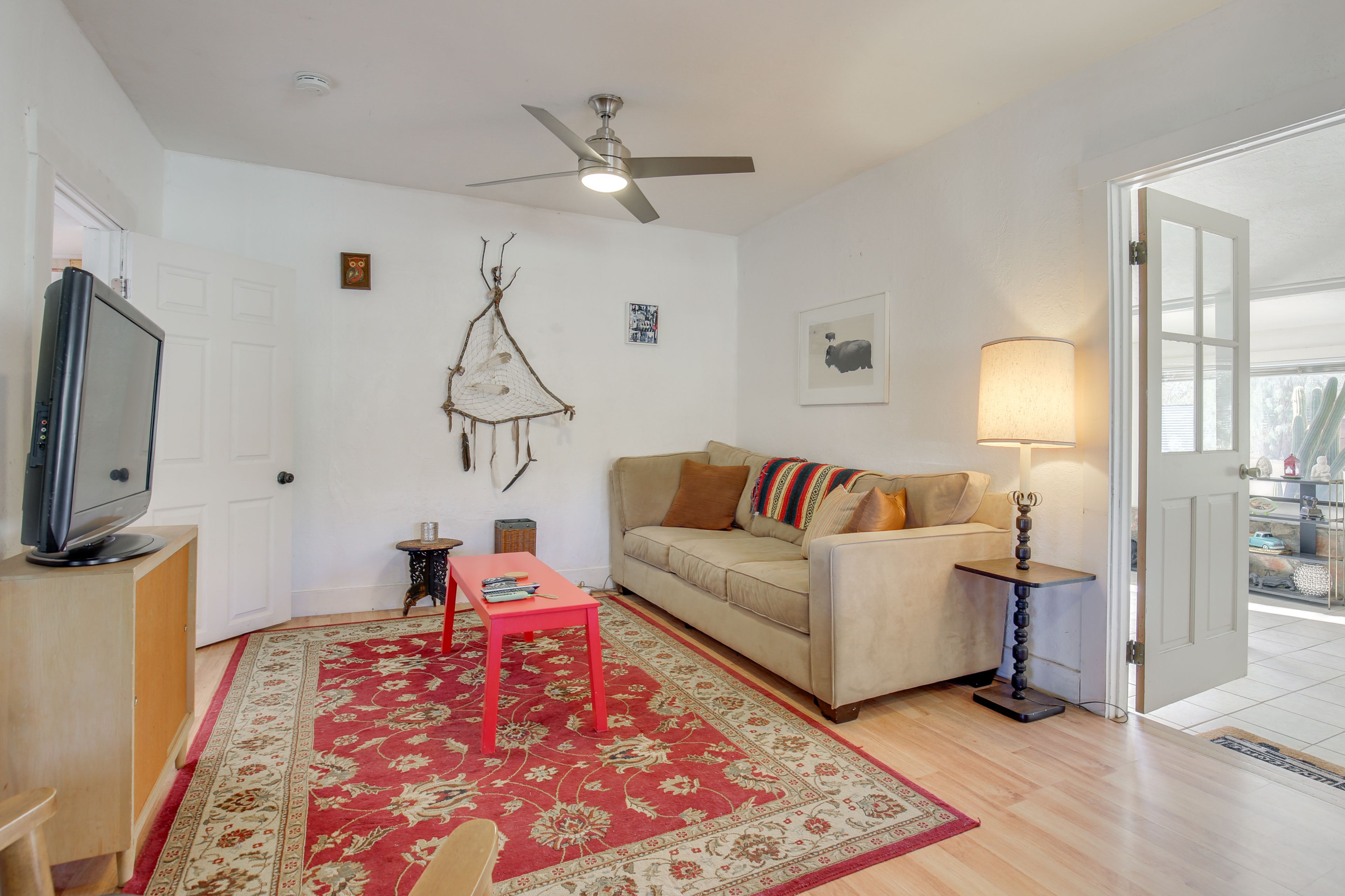 Living Room | Smart TV | Dining Table | Dishware & Flatware