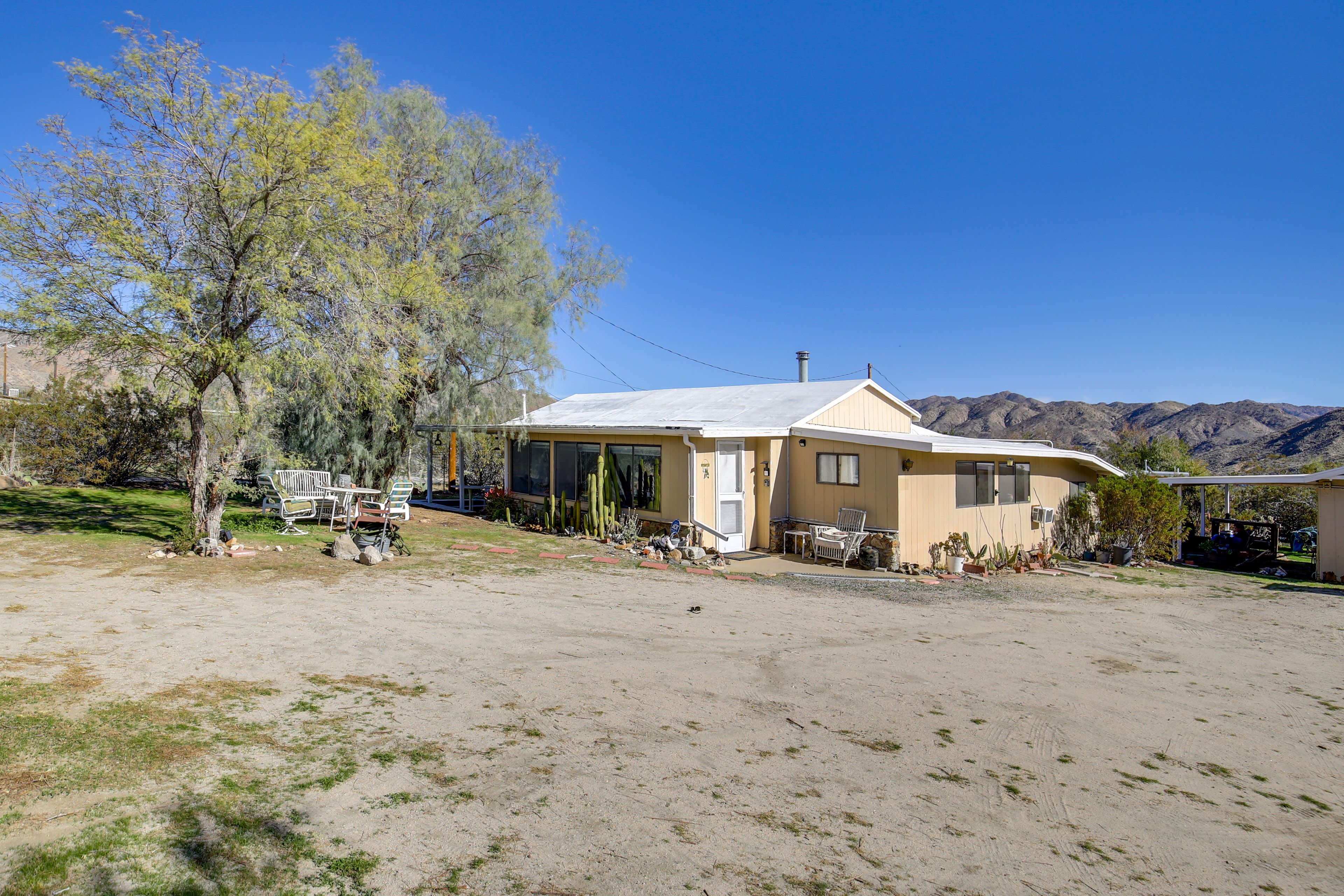 Parking | Driveway (4 Vehicles)