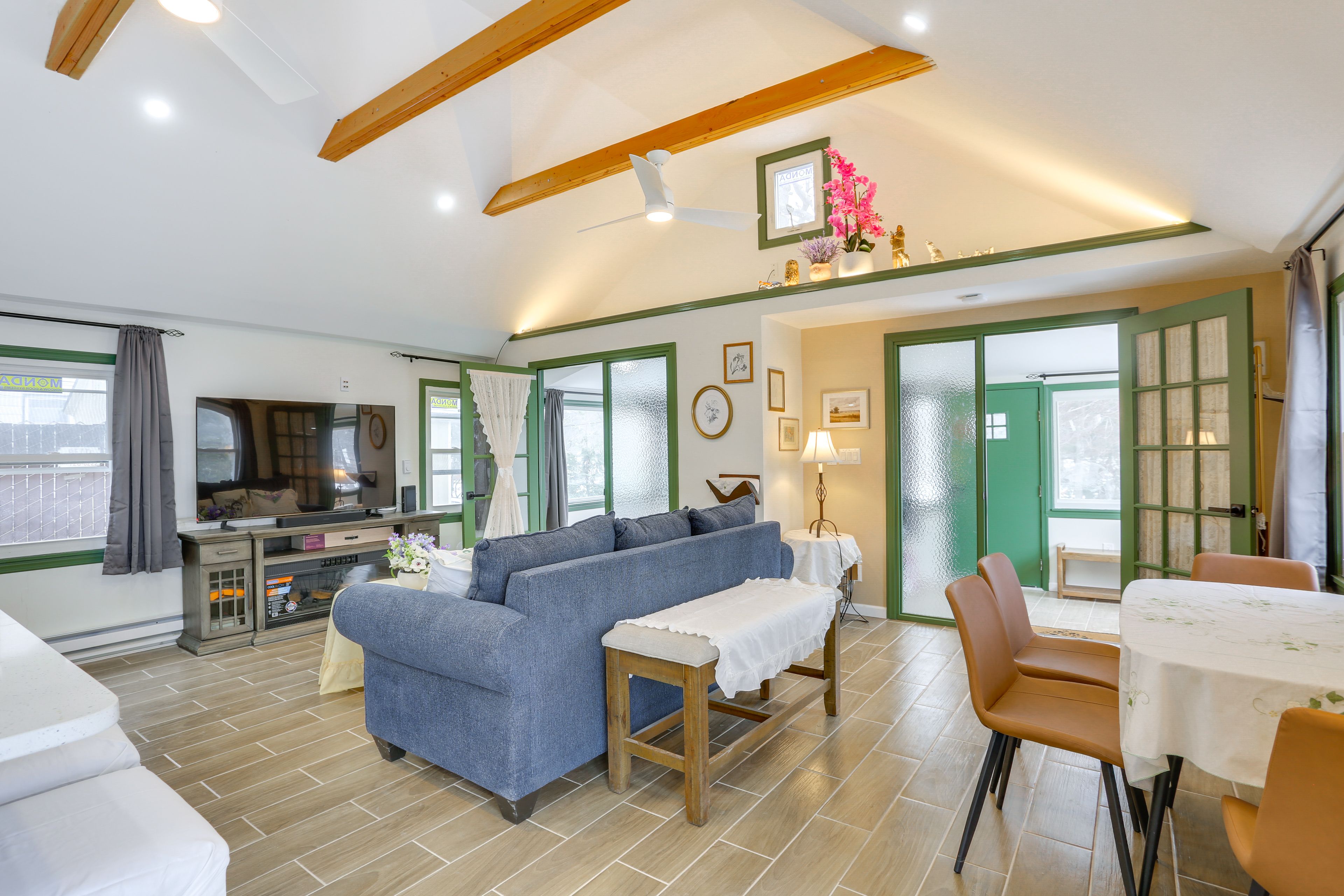 Living Room | Main Floor