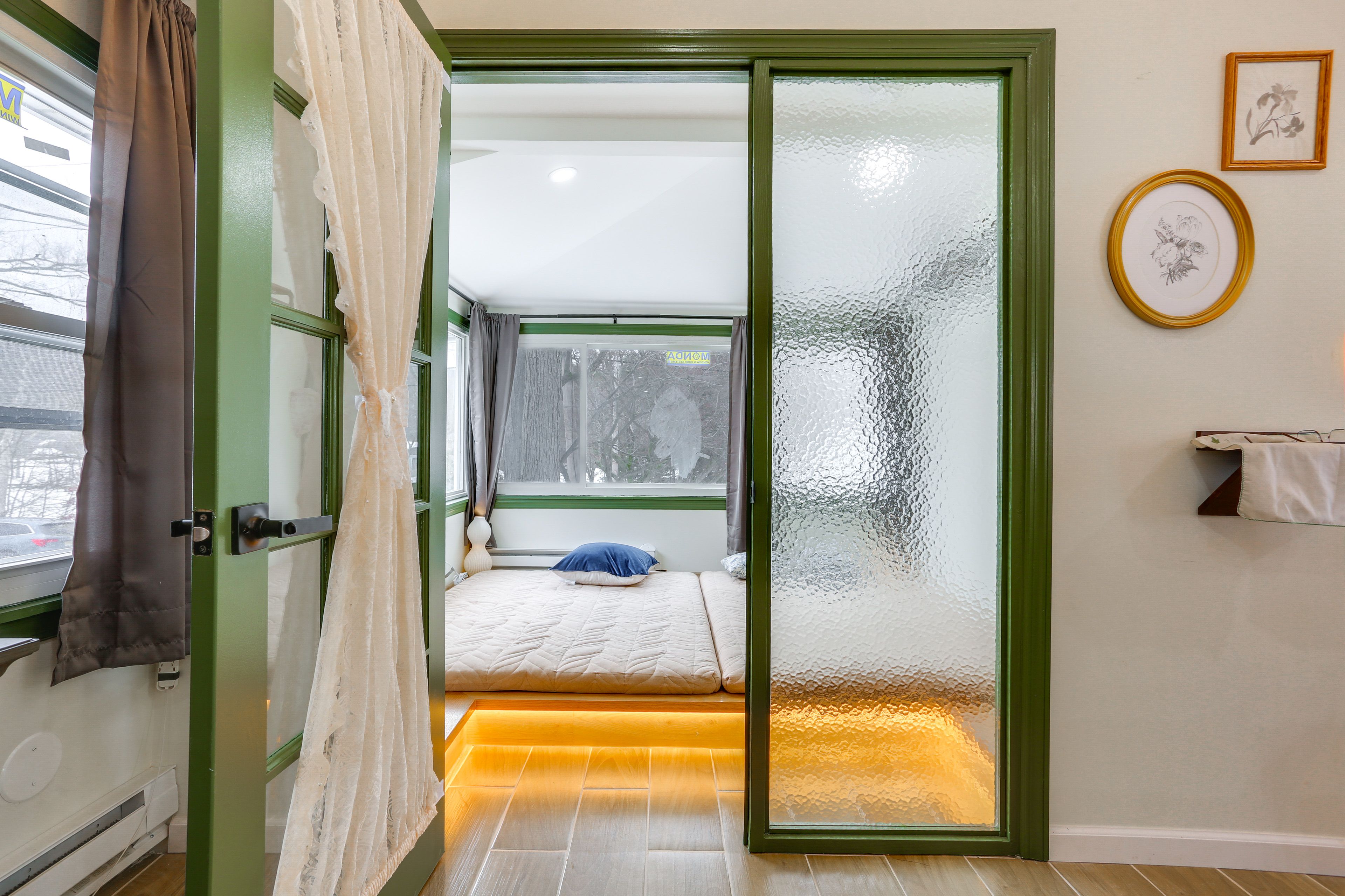 Sunroom | 2 Twin Floor Mattresses | Main Floor