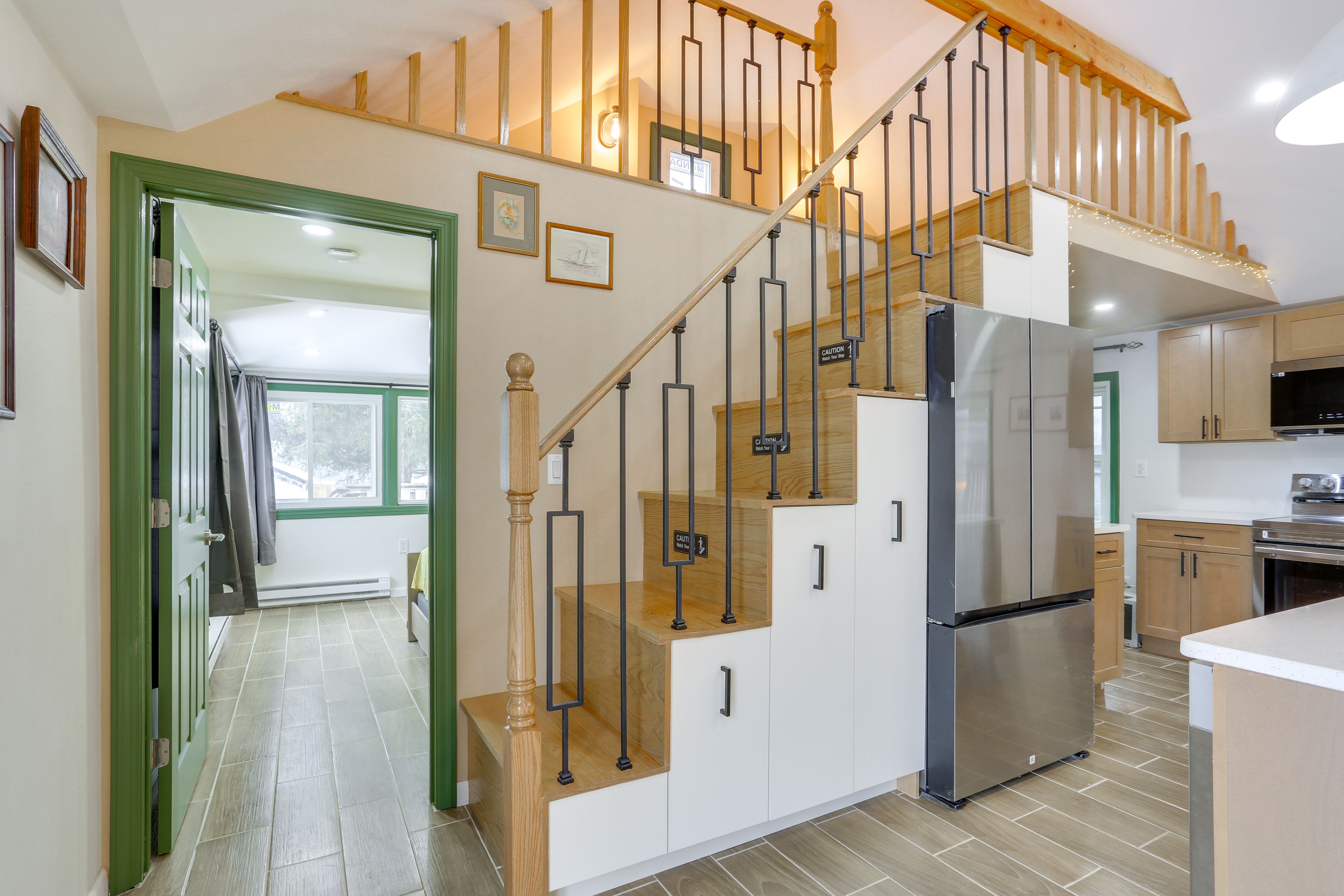Staircase | Main Floor