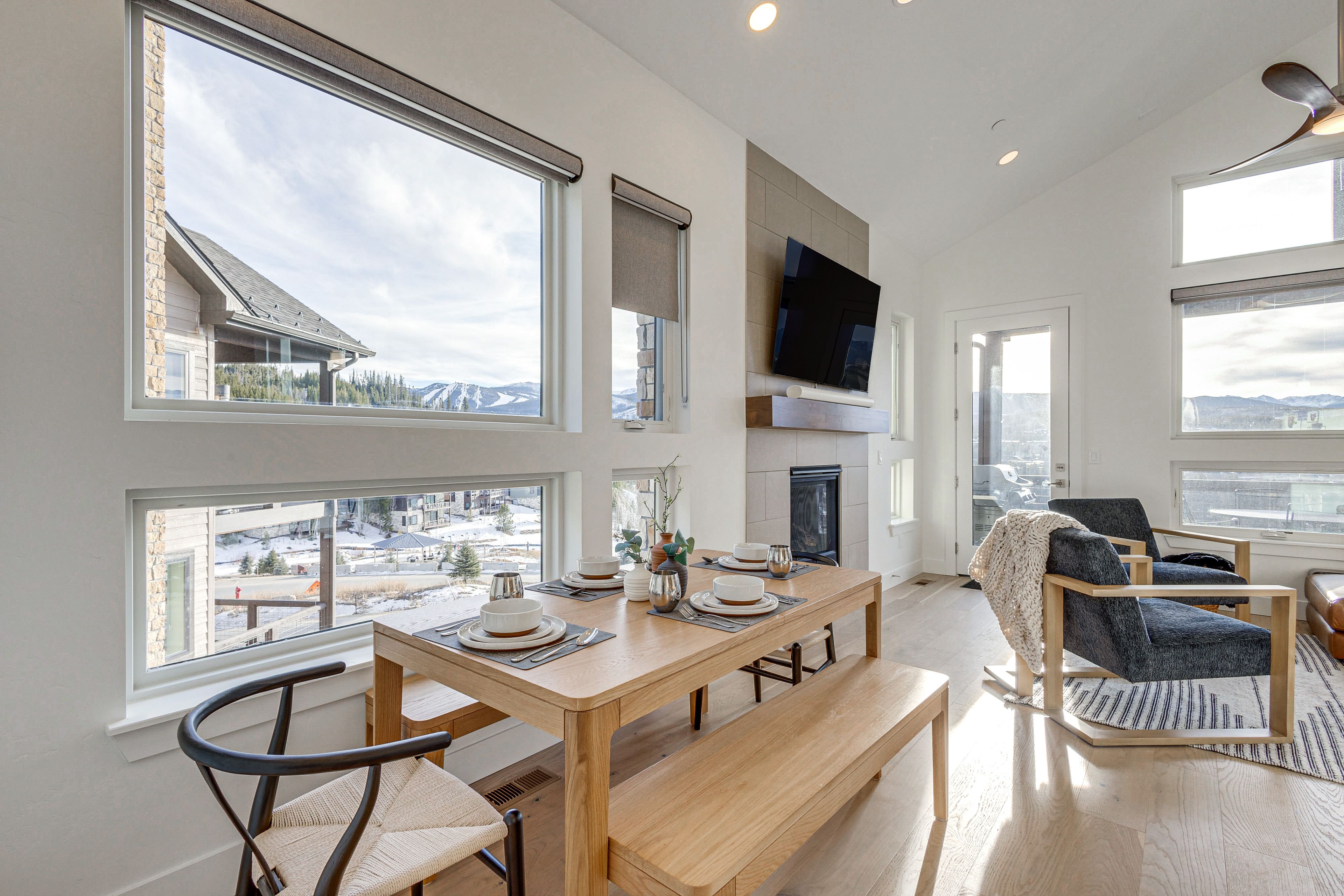 Dining Room | 1st Floor