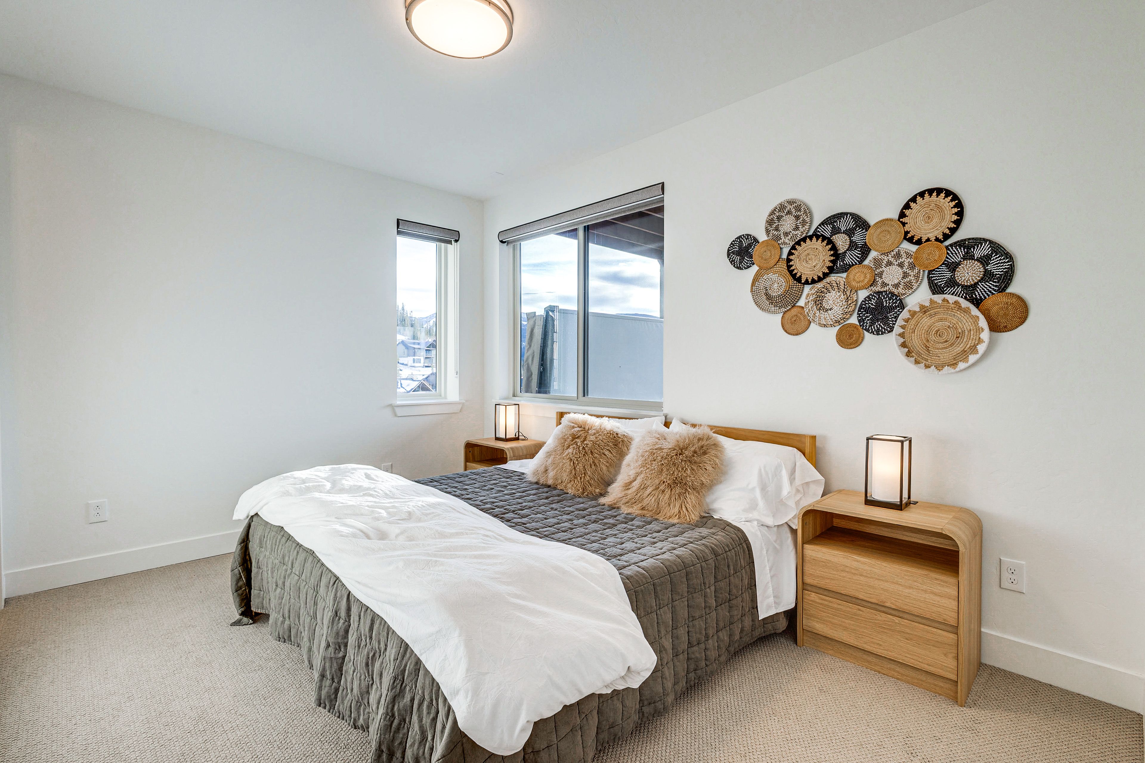 Bedroom 2 | King Bed | Basement Floor