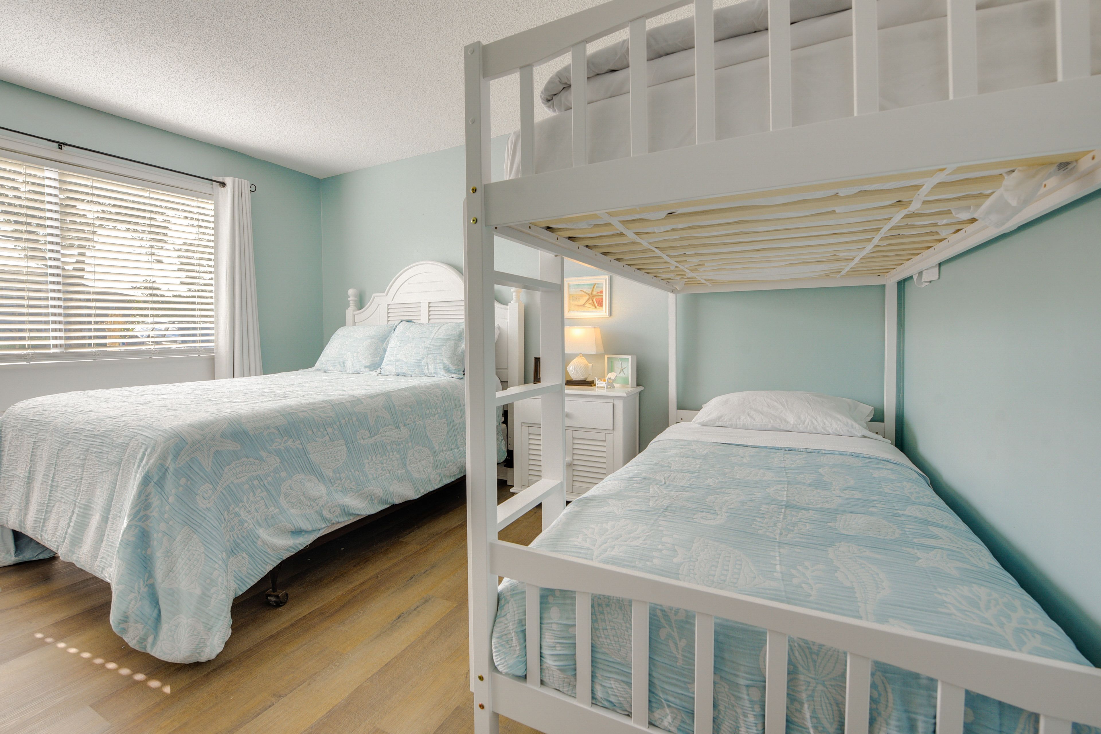 Bedroom 2 | Queen Bed | Twin Bunk Bed