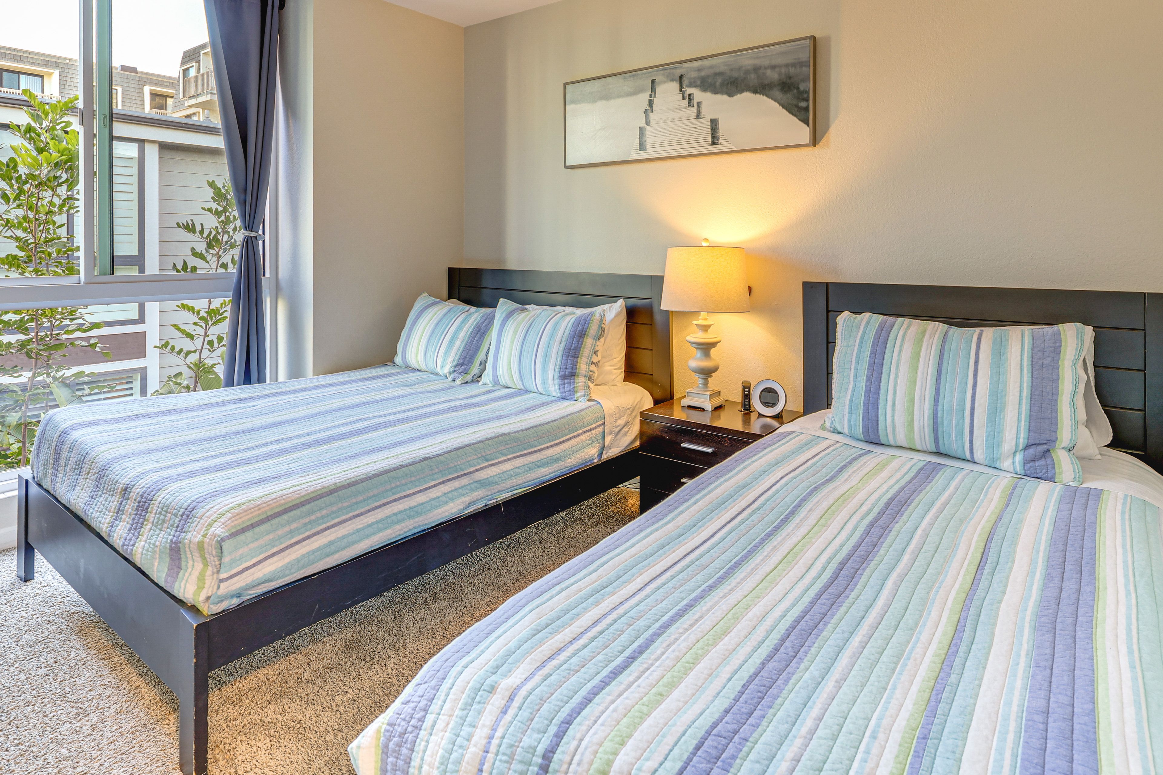 Bedroom 2 | Full Bed | Twin Bed | Smart TV | Board Games