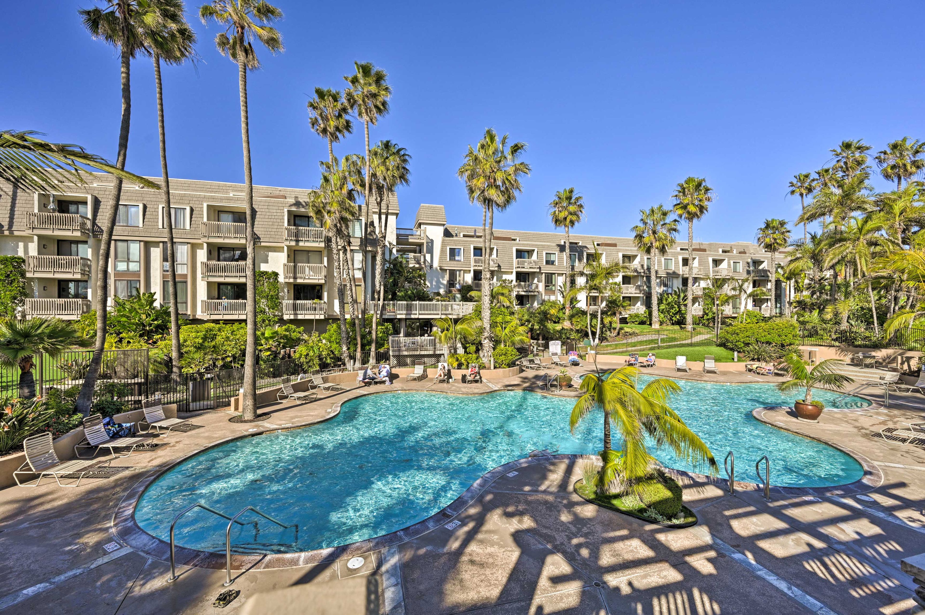 North Coast Village | Community Amenities | Outdoor Pool