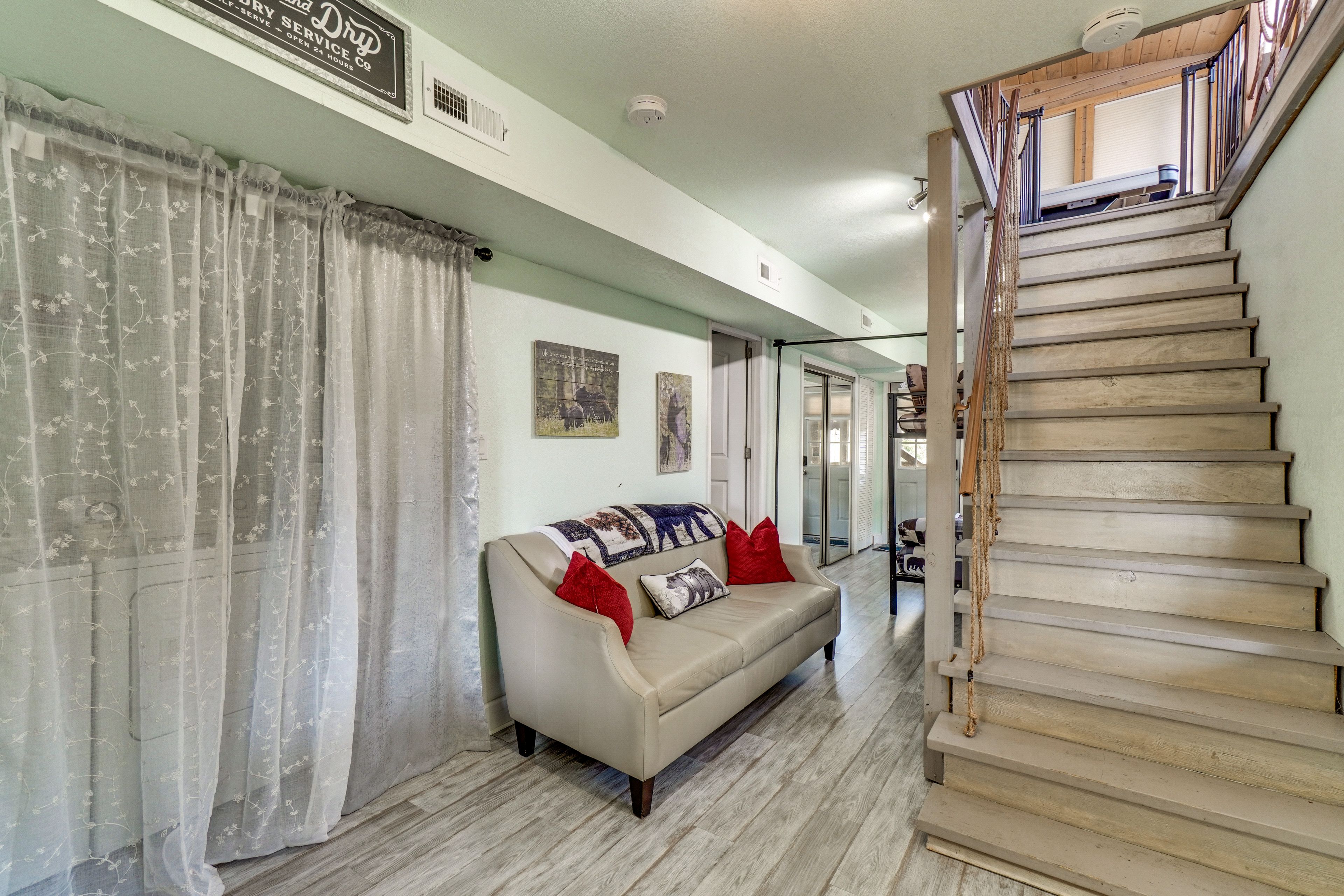 Bedroom 2 | Queen Bunk Bed w/ Full Trundle | Lower Floor