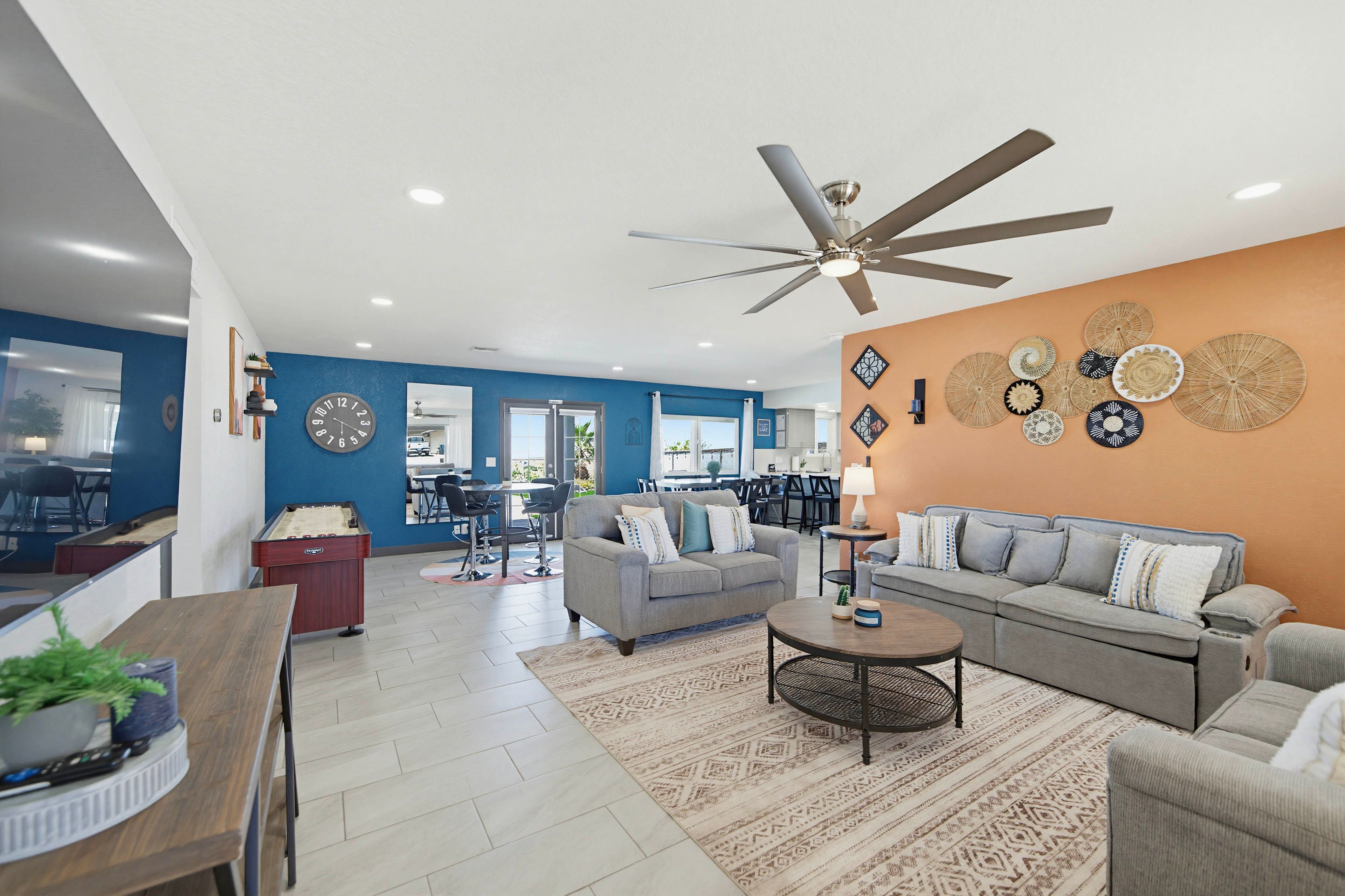 Living Room | Full Size Sleeper Sofa