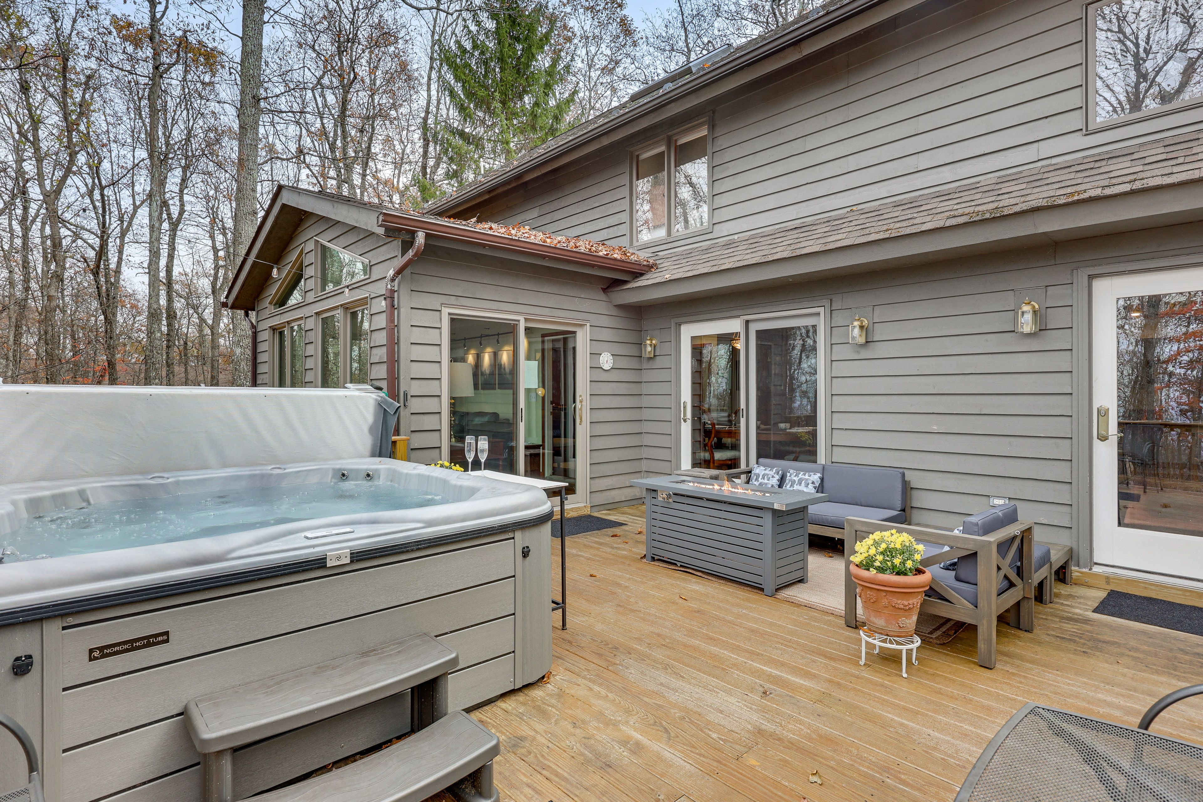 Deck | Hot Tub | Gas Fire Table | Grills | Dining Areas