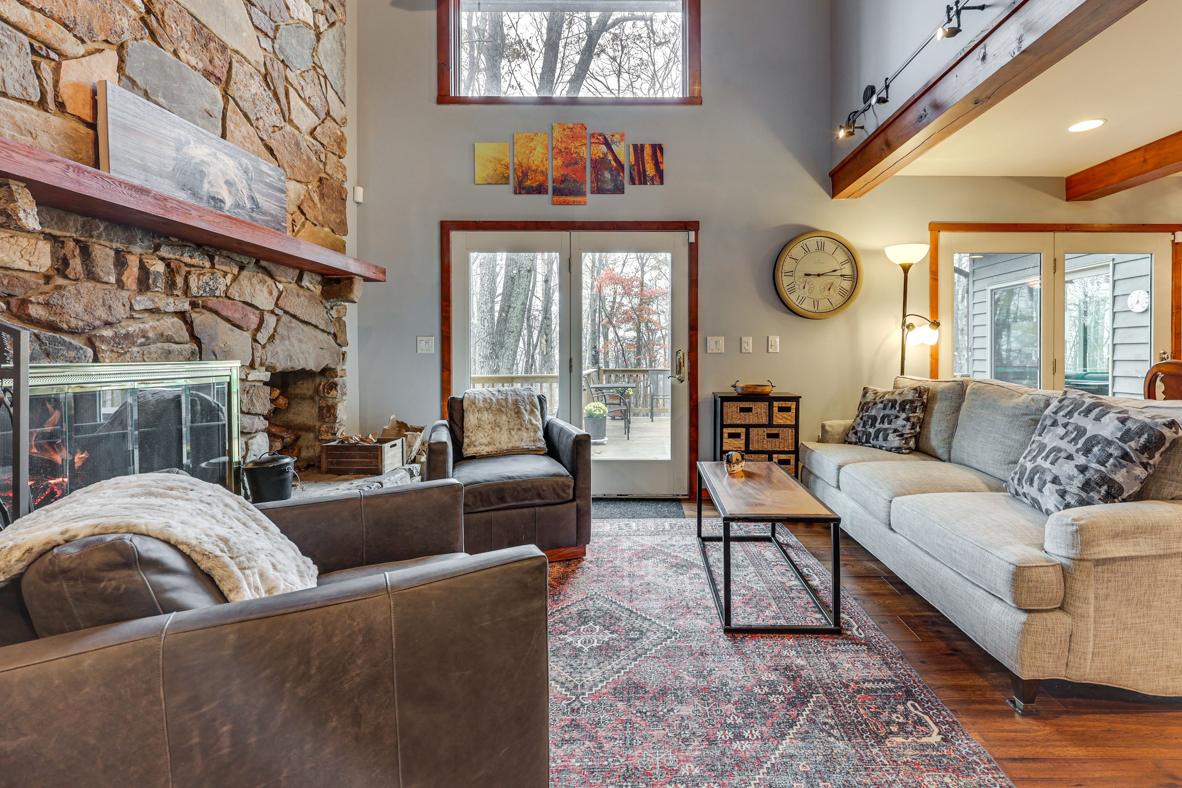 Living Room | Smart TV | Fireplace | 1st Floor