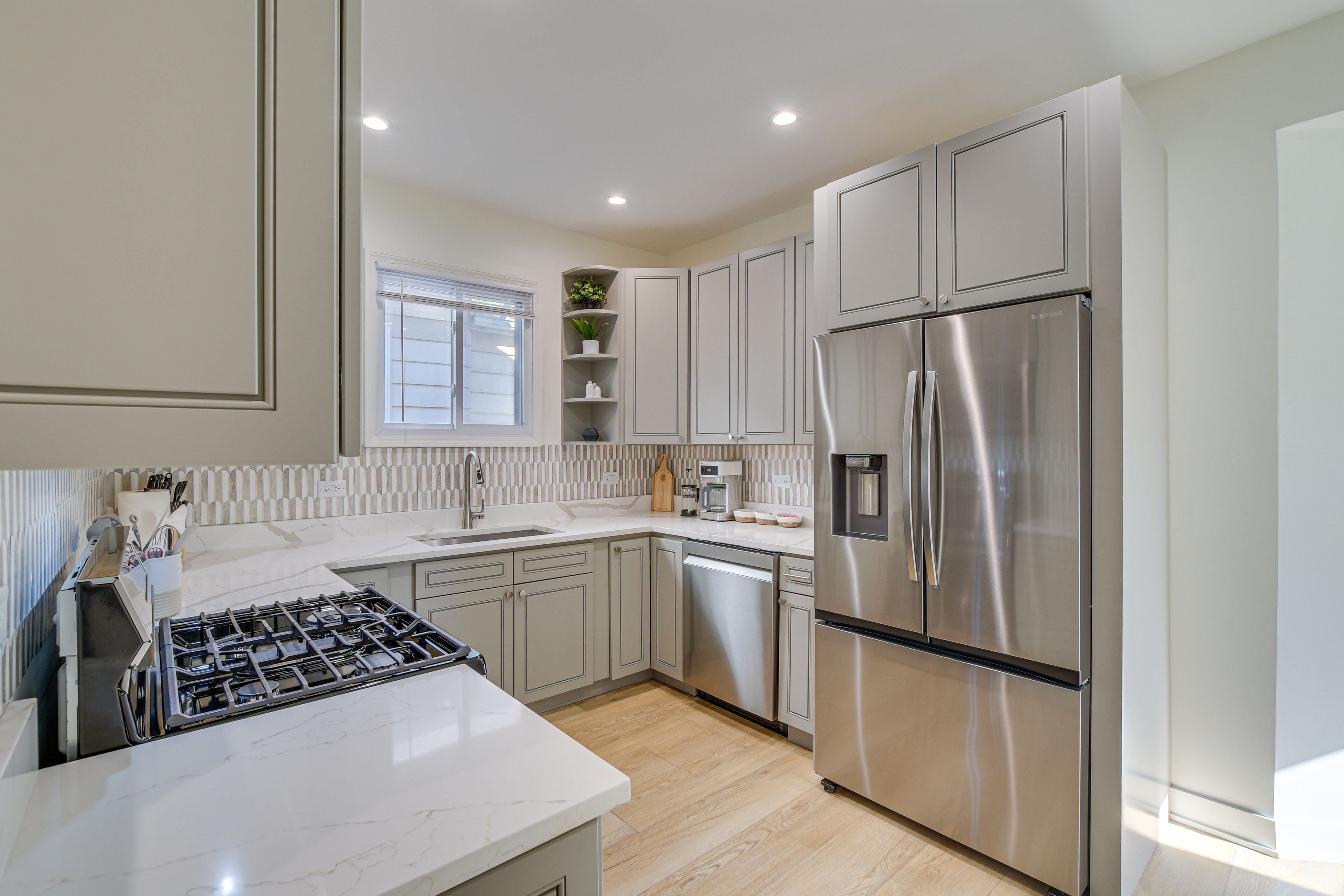 Kitchen | 1st Floor | Drip Coffee Maker | Dishwasher