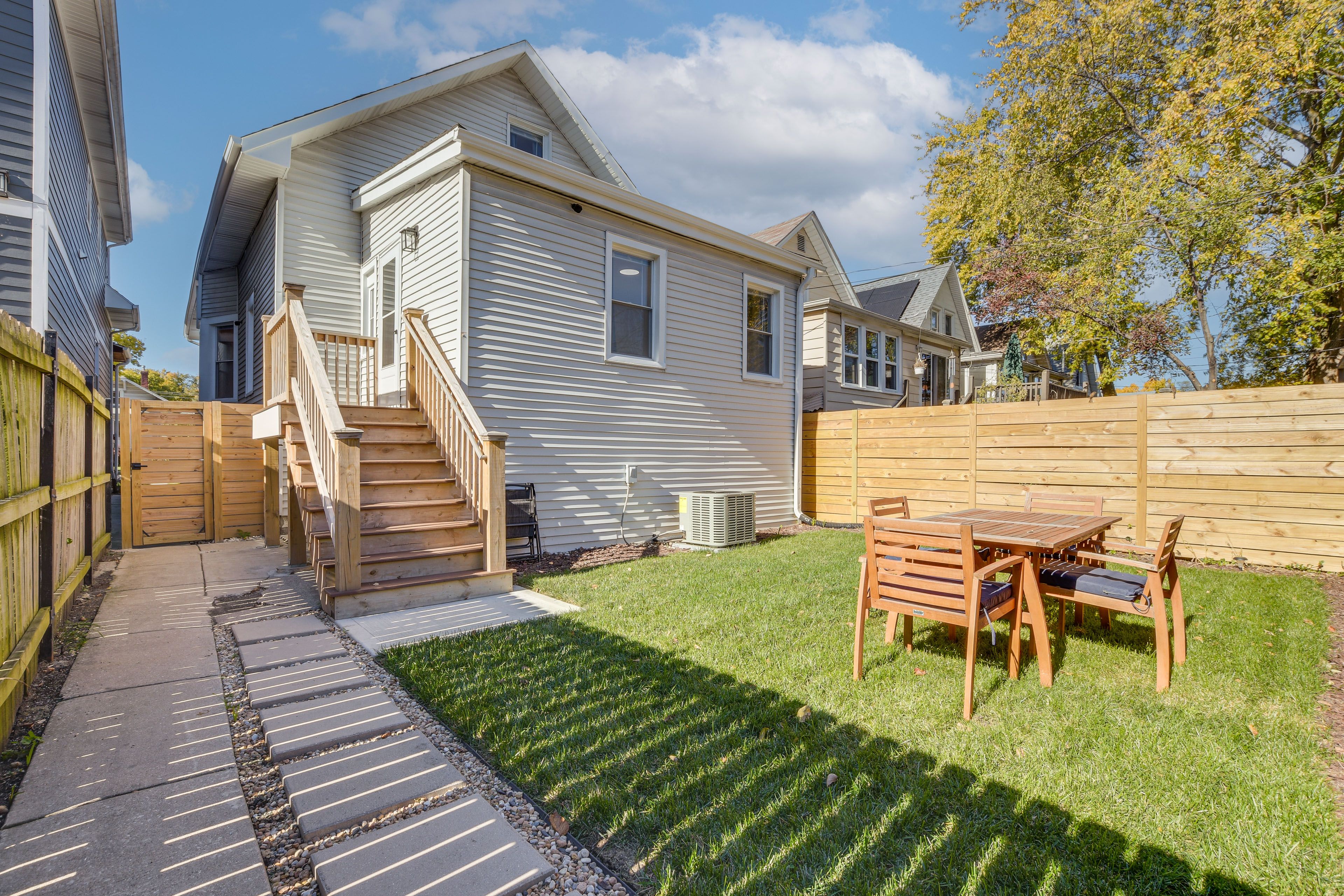 Fenced-In Yard | Dining Table