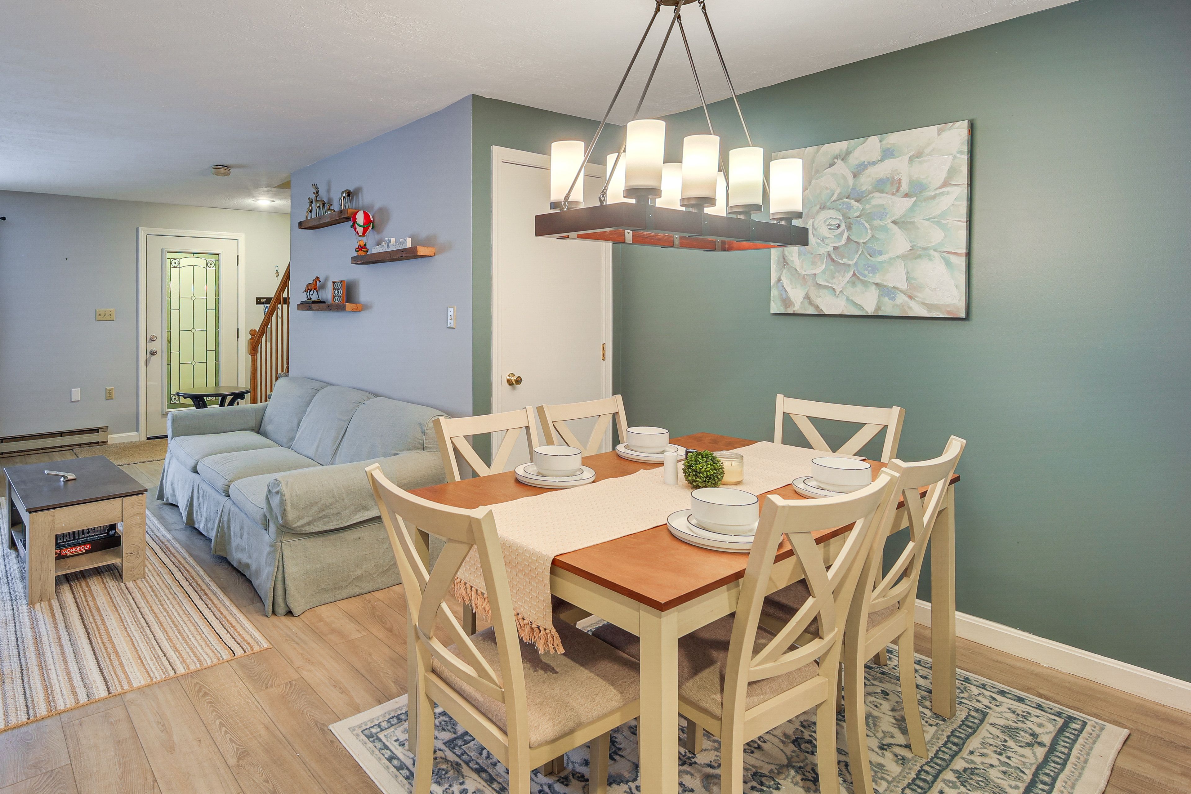 Dining Area | 1st Floor