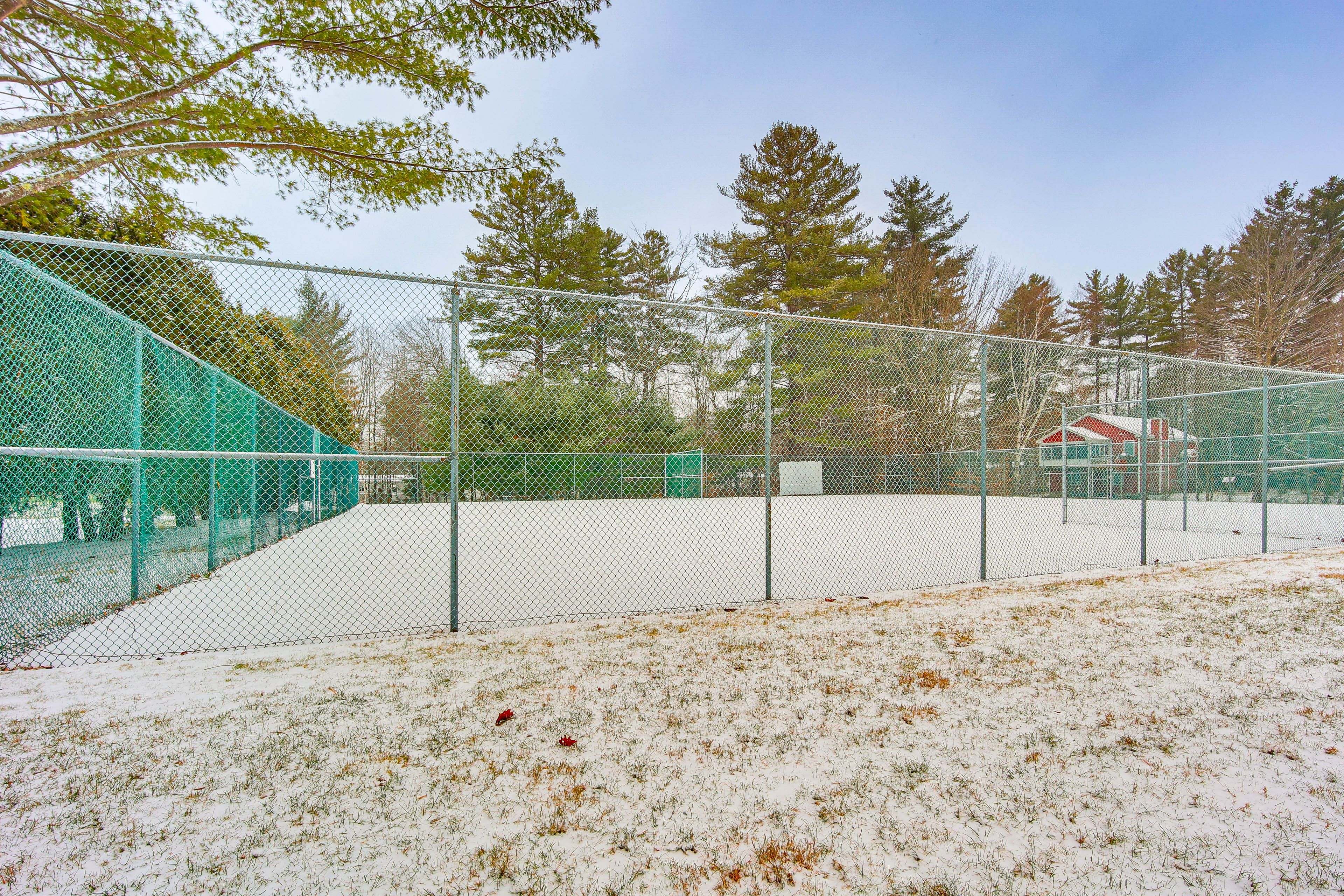 Alpine Village | Community Pickleball Courts