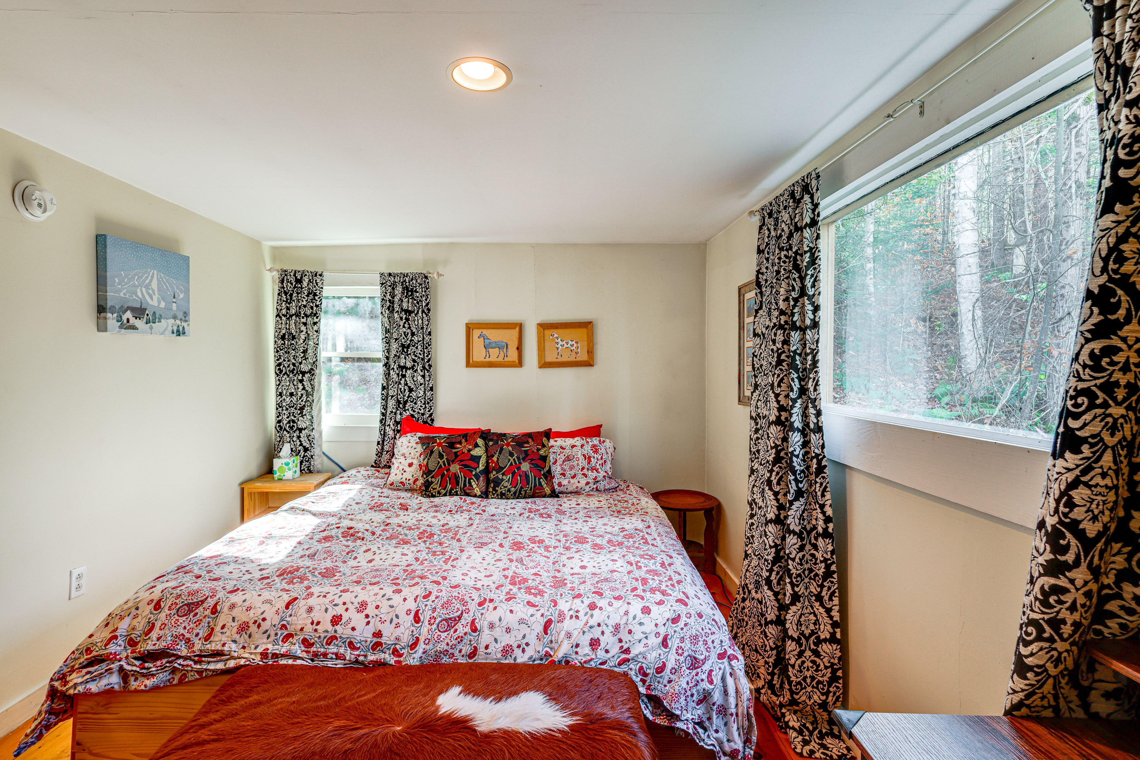 Bedroom 1 | King Bed | Linens Provided | Smart TV | Washer & Dryer