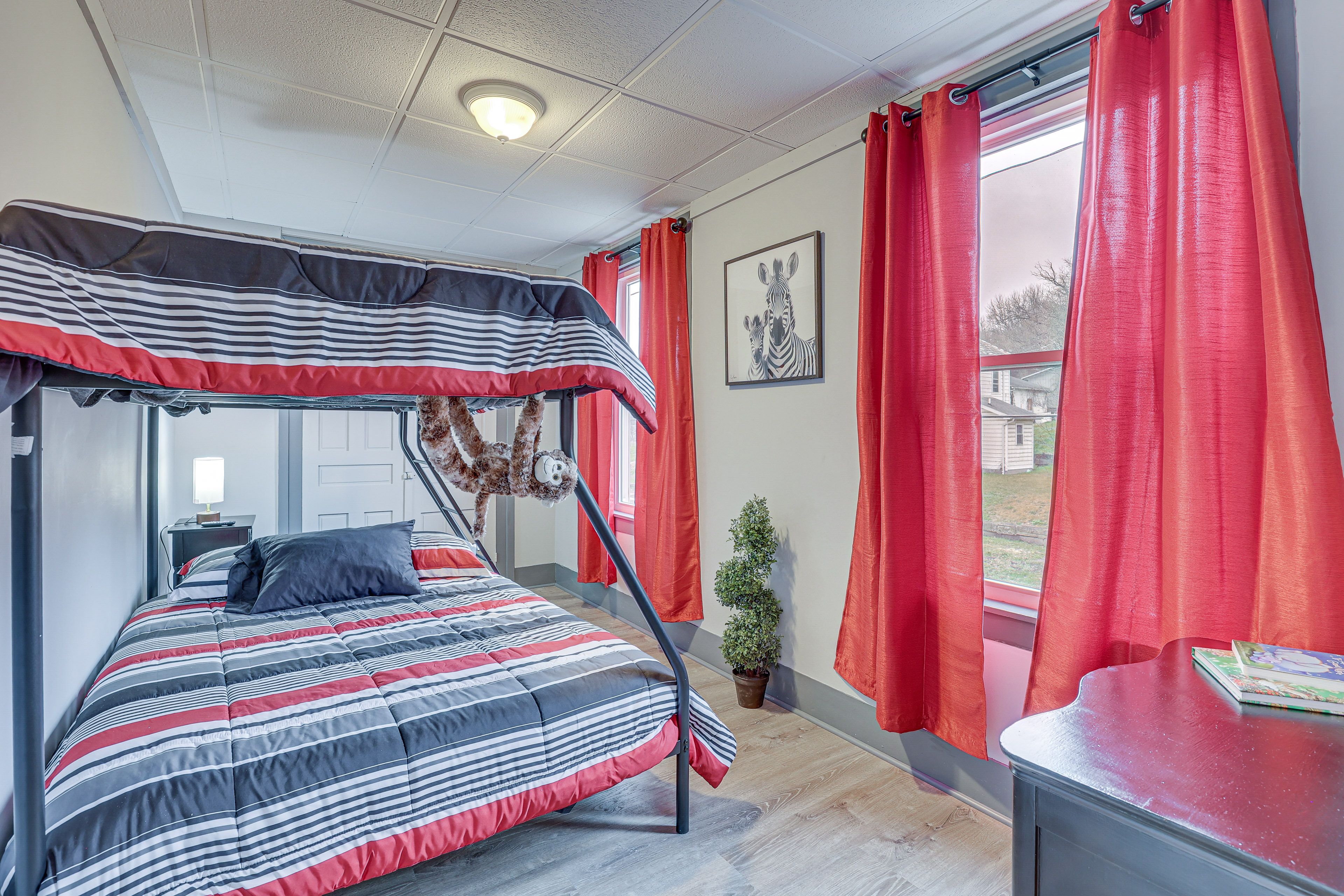 Bedroom 4 | Twin/Full Bunk Bed | 2nd Floor