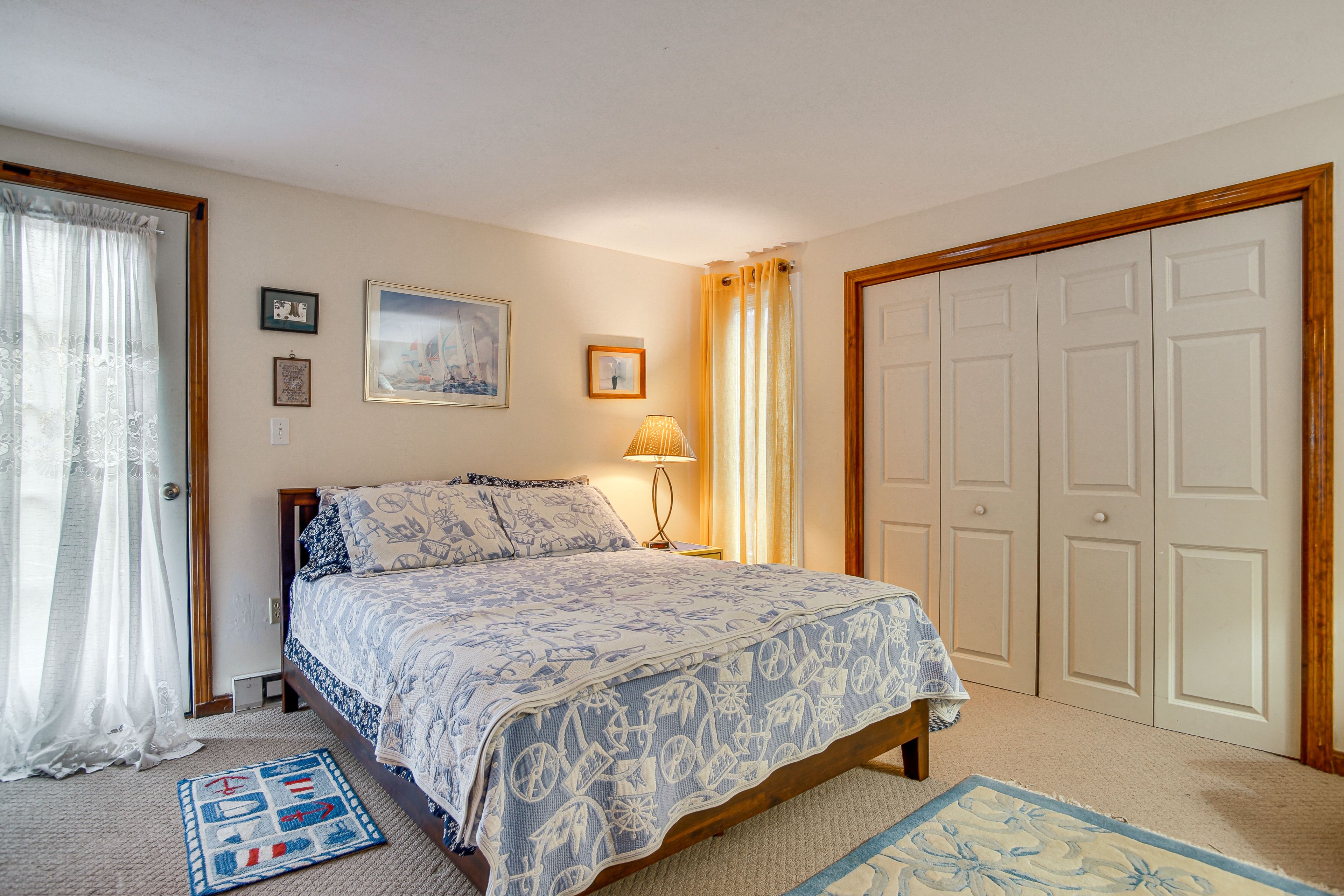 Bedroom 2 | 2nd Floor | Queen Bed
