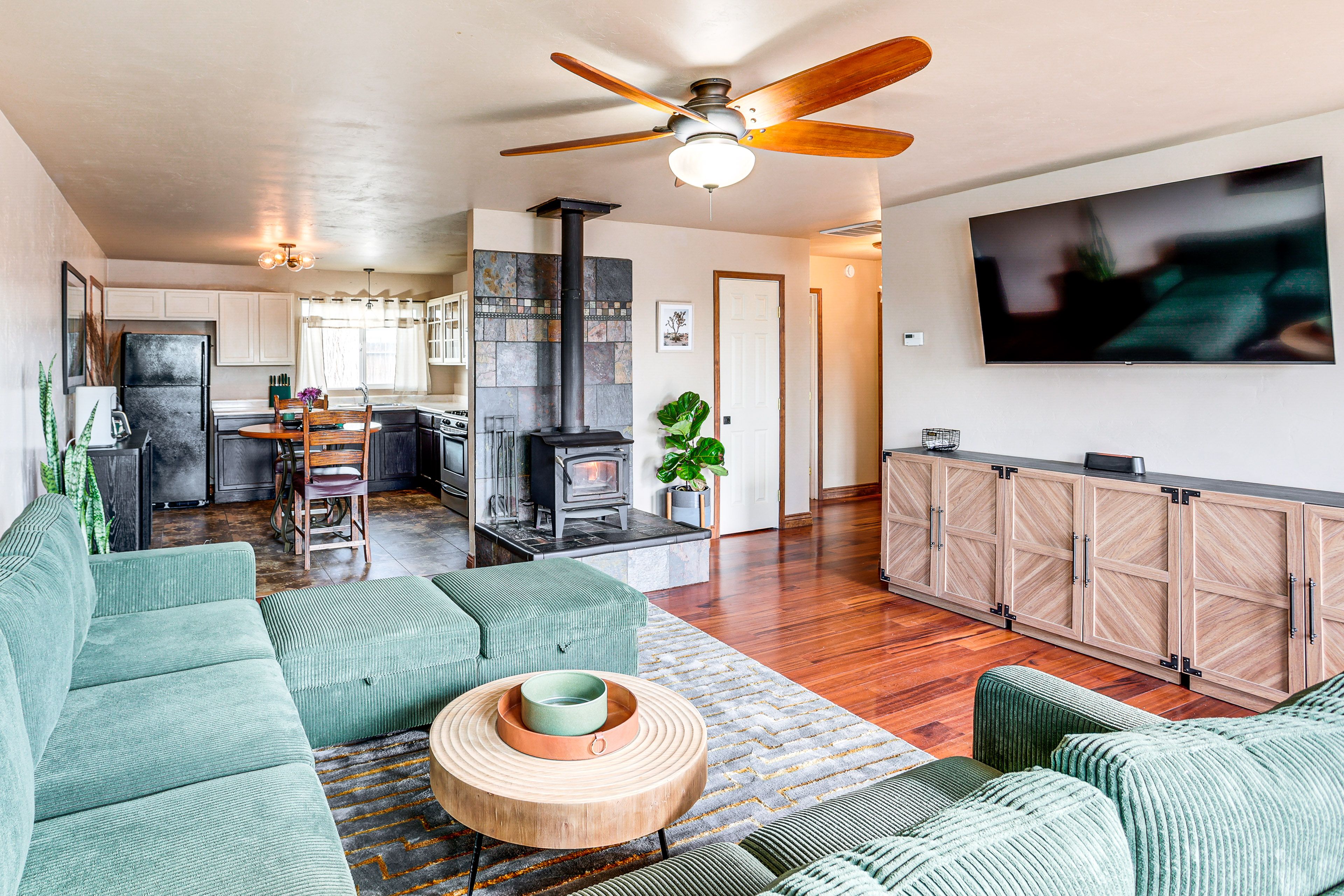 Farmington Vacation Rental | 3BR | 1BA | 1,100 Sq Ft | Step-Free Access