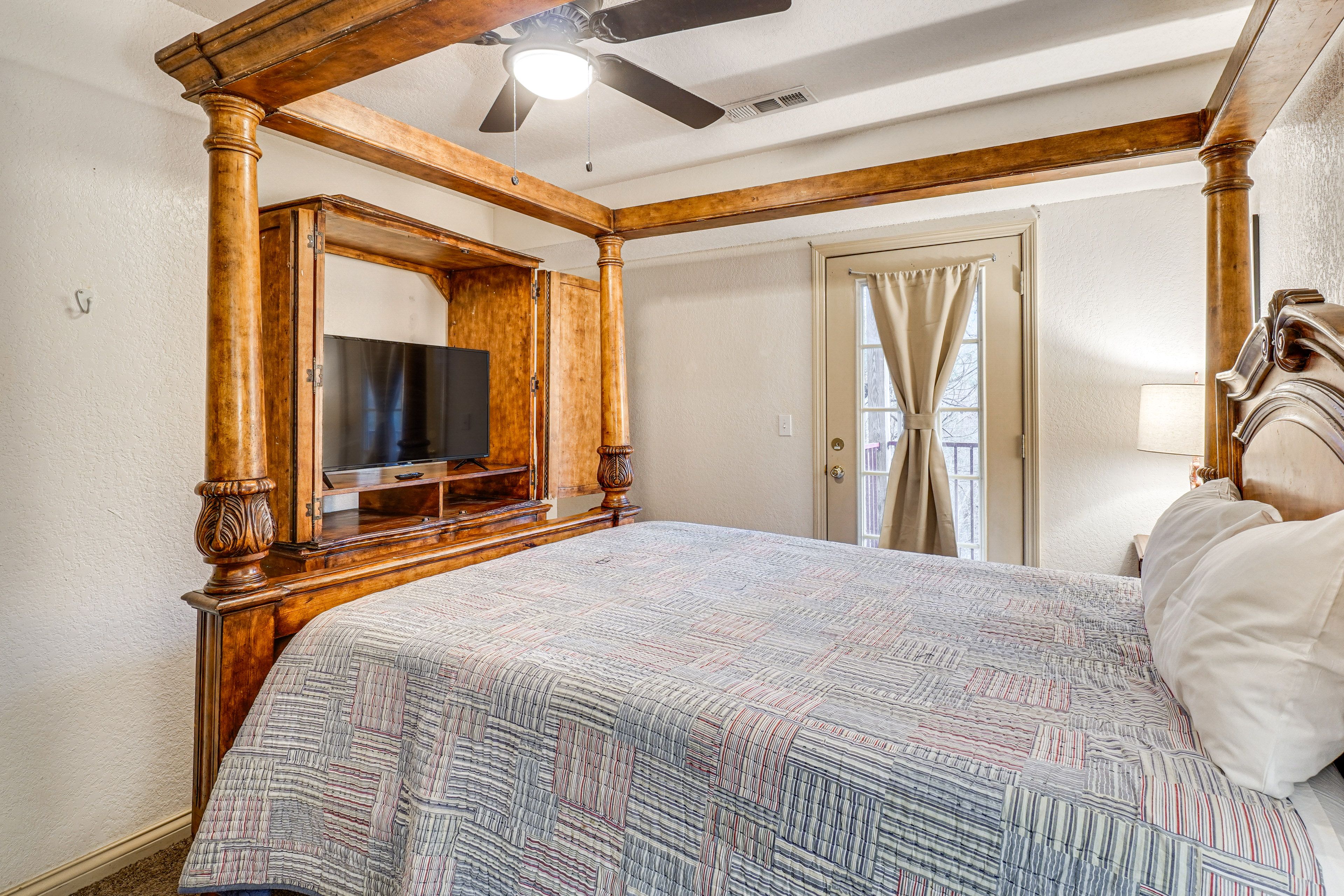 Bedroom 3 | Queen Bed | Lower Floor