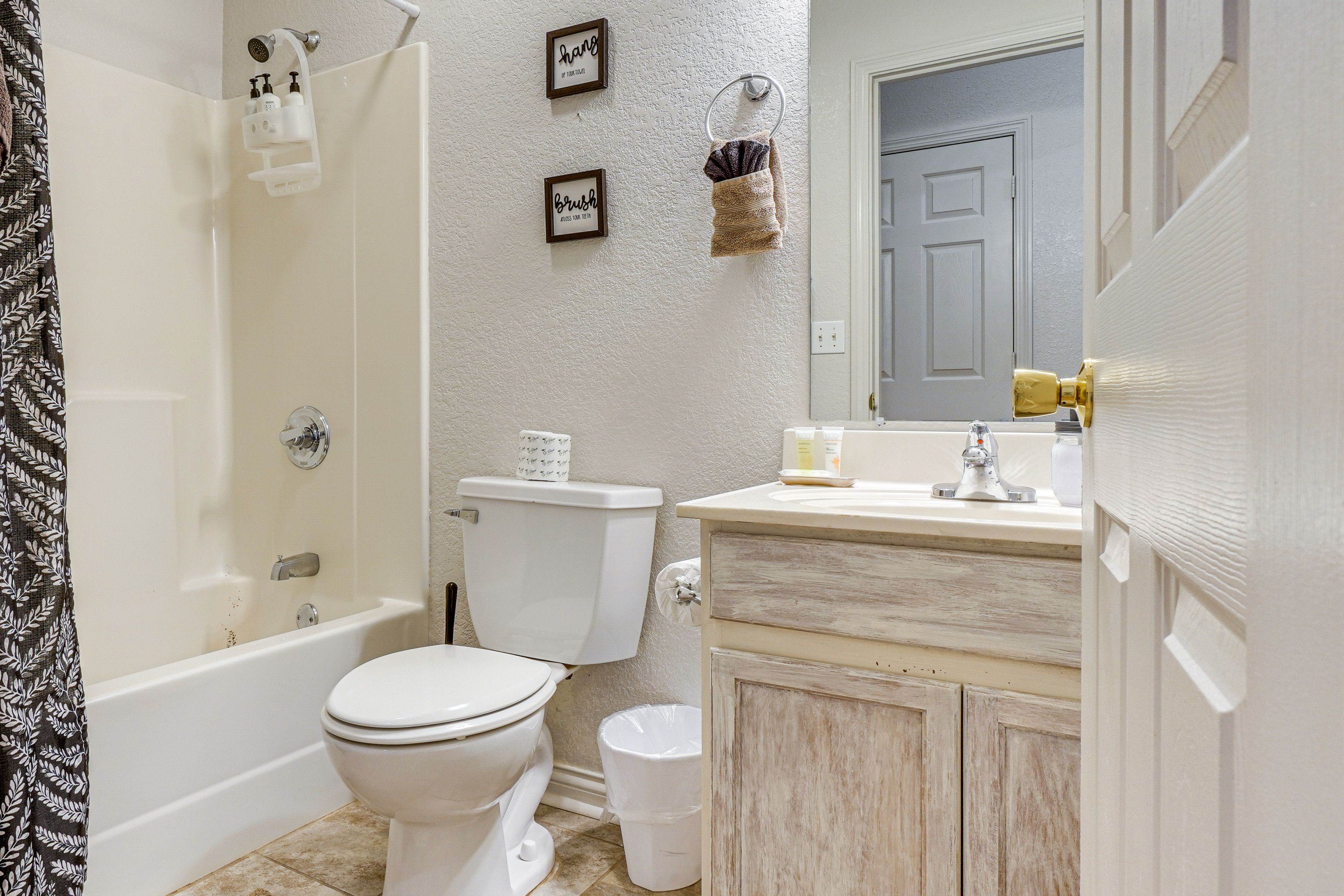 Bathroom | Towels Provided | Main Level