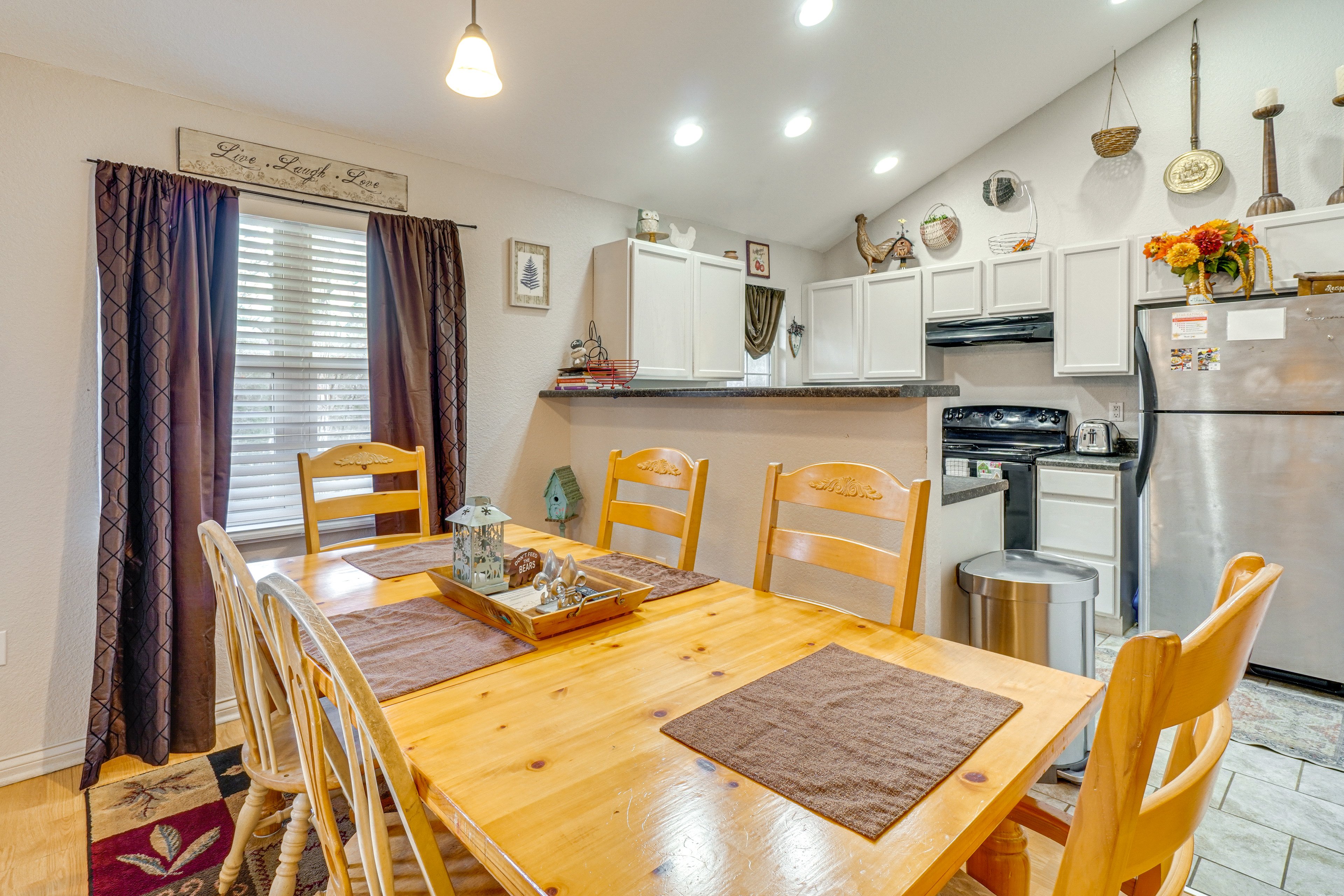 Dining Area | Kitchen | Coffee Maker | 2-Story Townhome