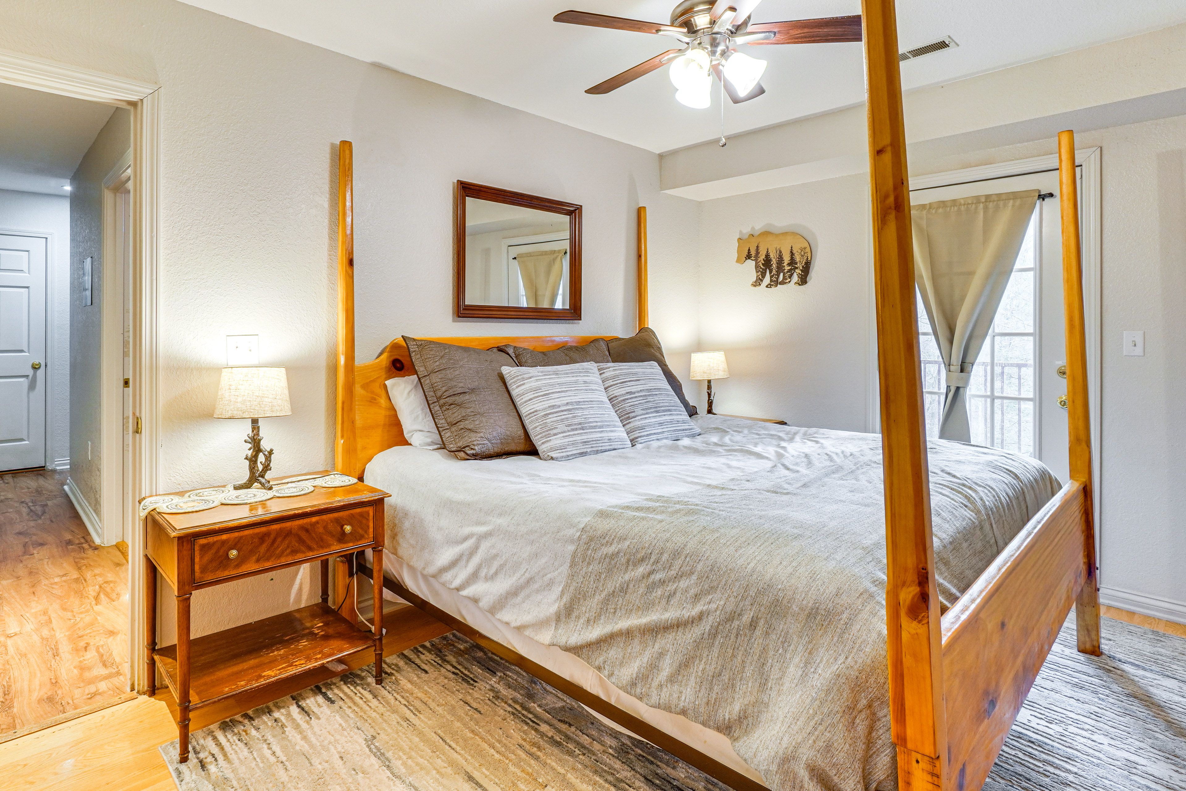 Bedroom 3 | Queen Bed | Lower Level