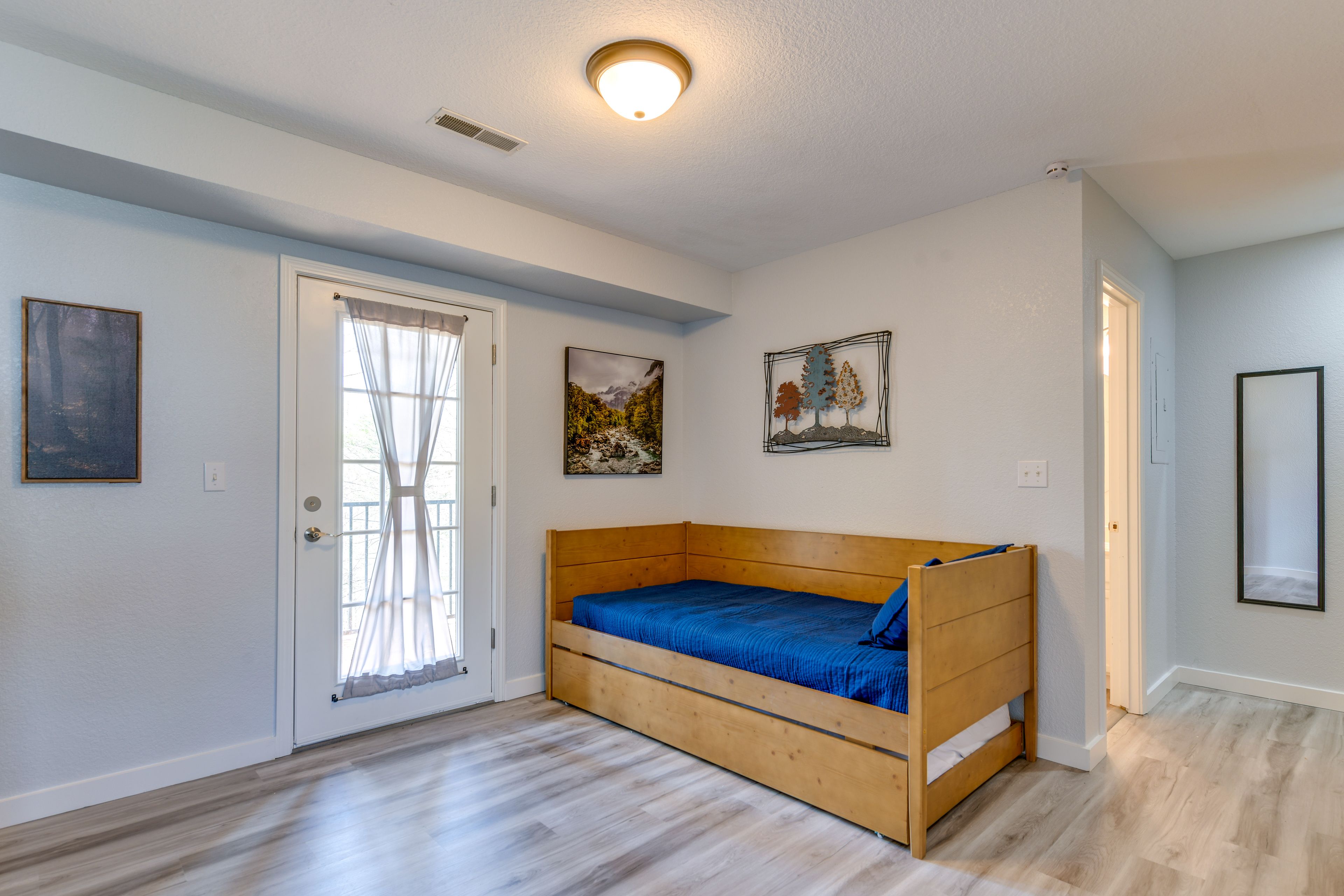 Bonus Room | Twin Bed w/ Twin Trundle | Lower Level
