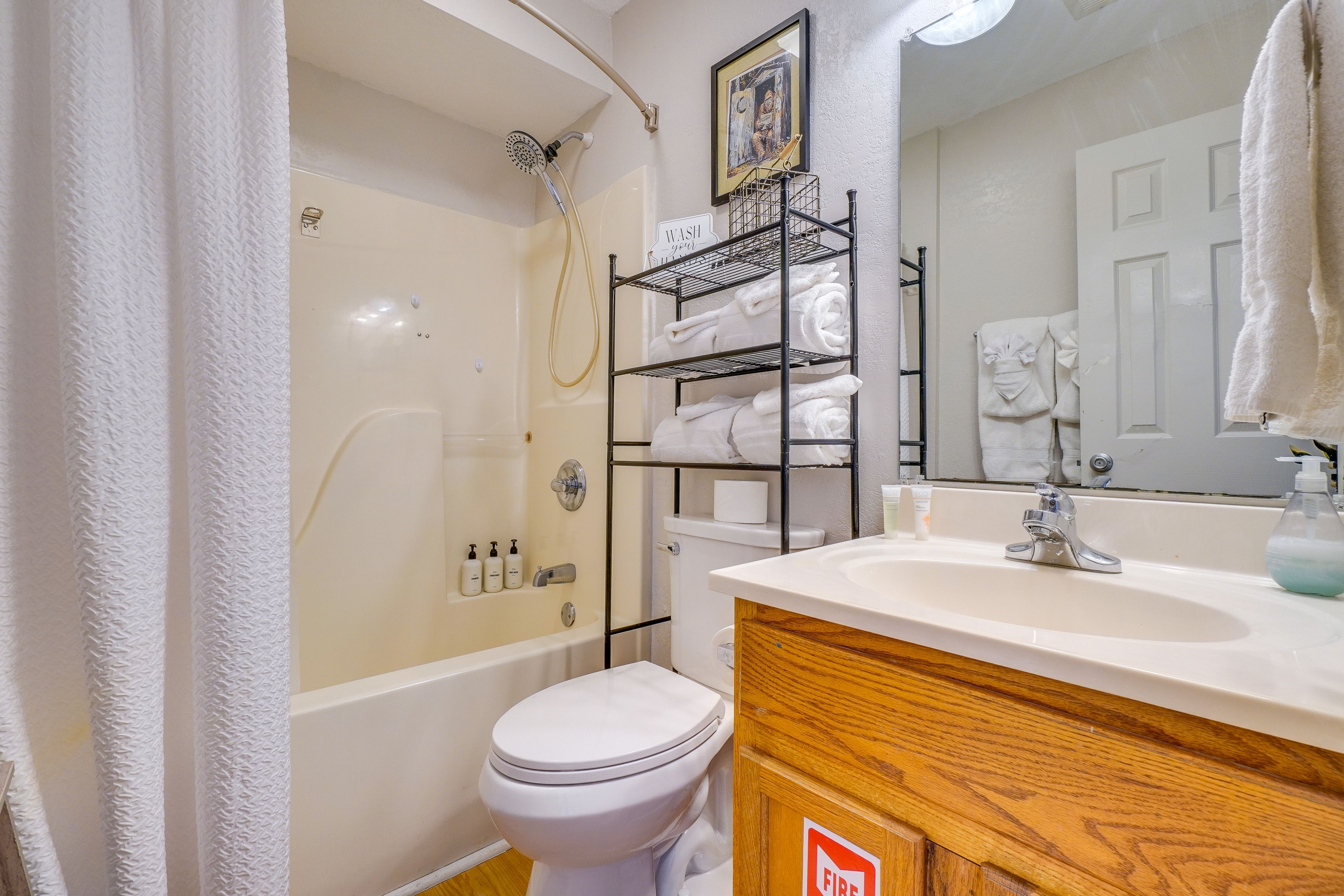 Full Bath | Lower Level