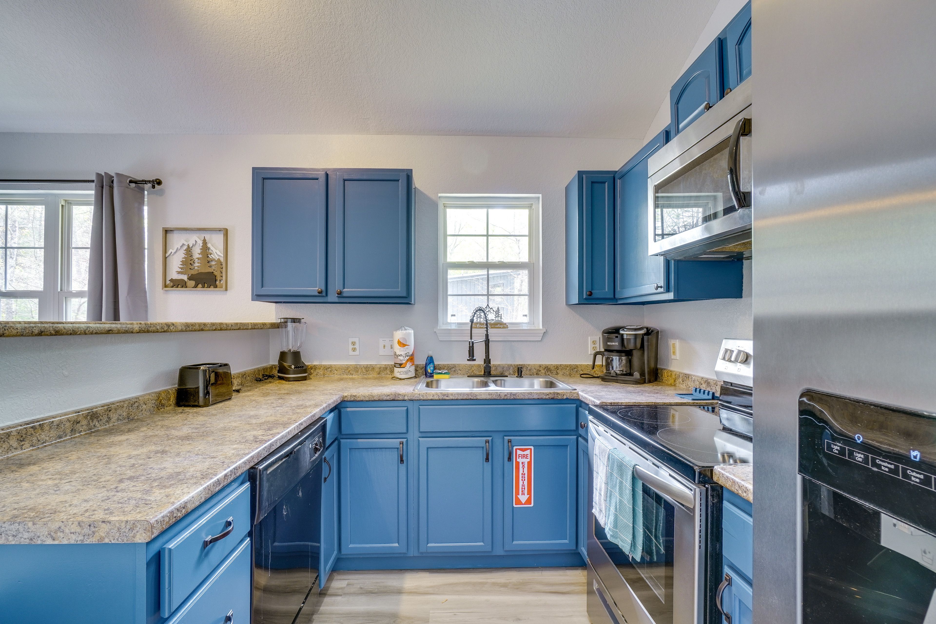 Kitchen | Main Level