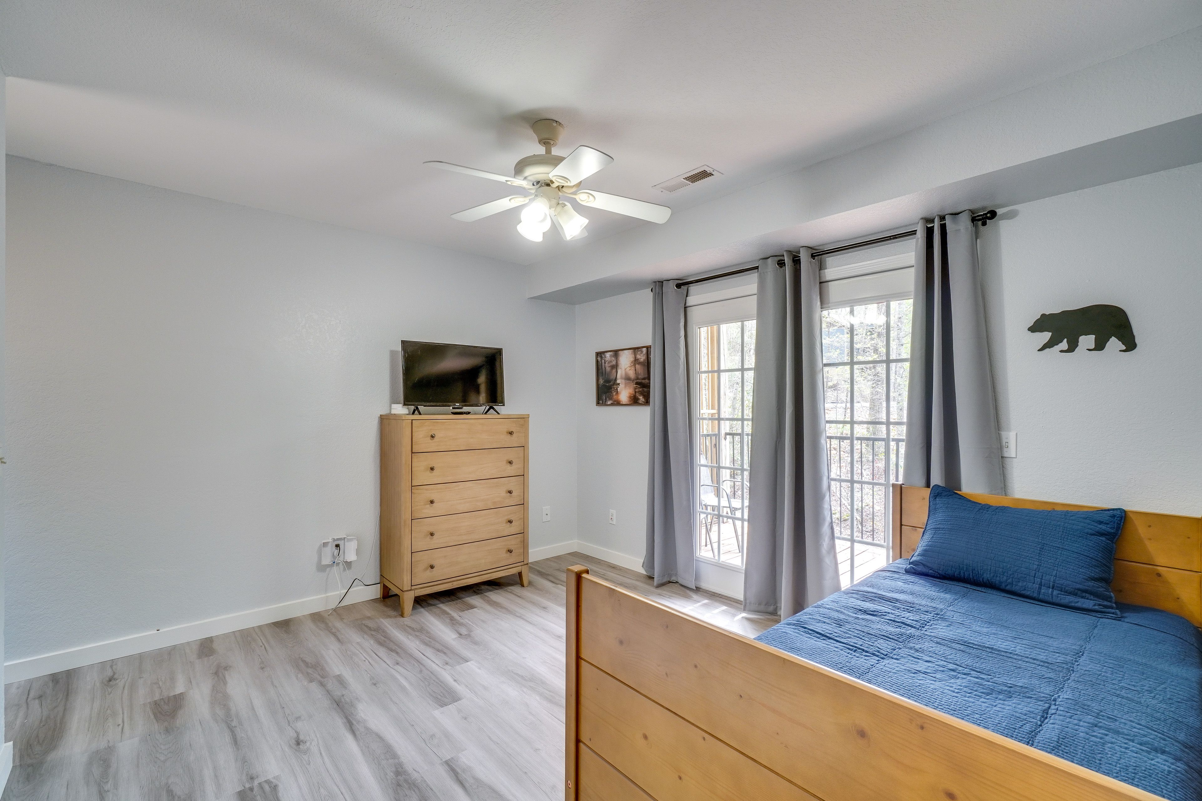 Bonus Room | Twin Daybed w/ Twin Trundle | Twin Bed | Lower Level