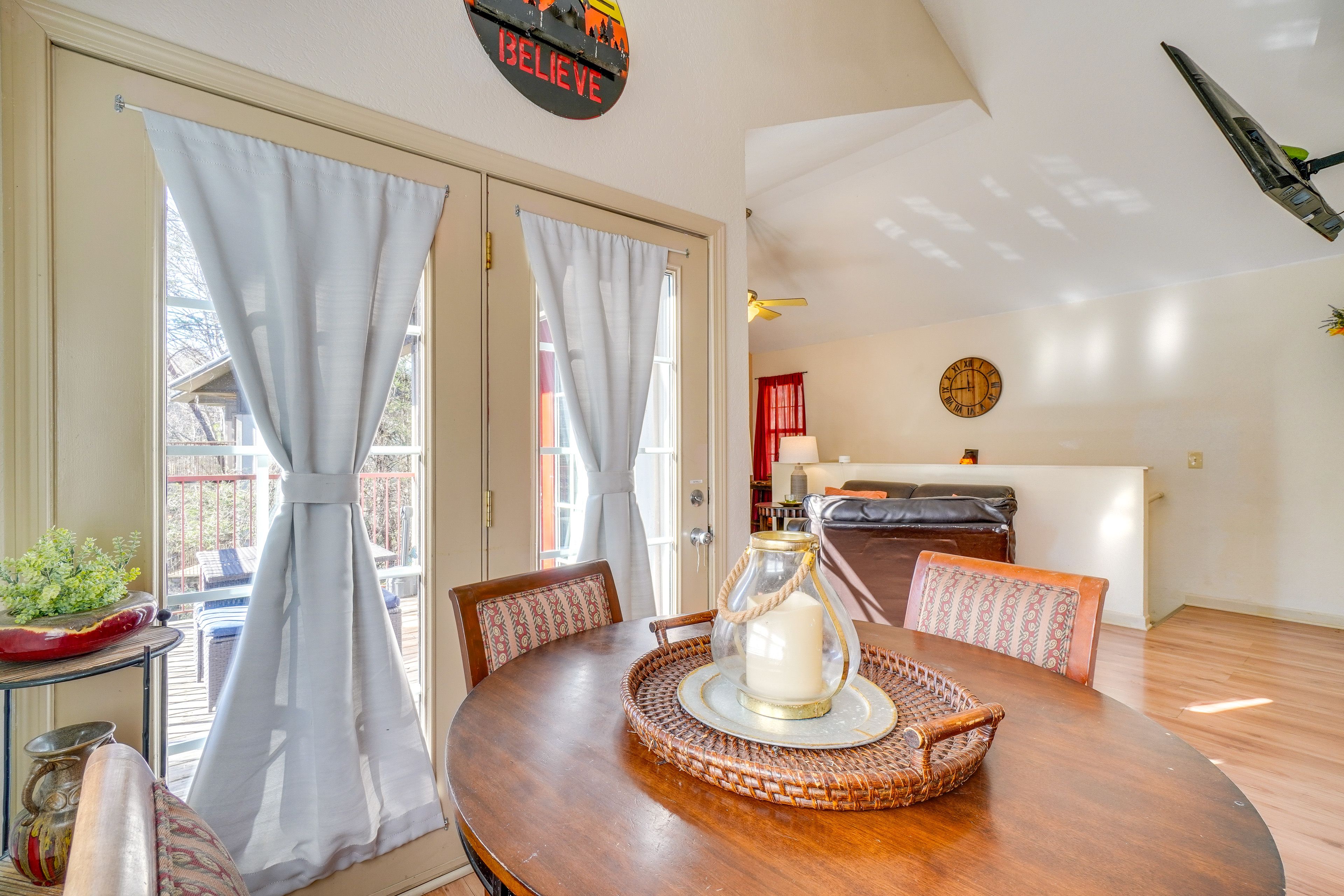 Dining Area | Dishware & Flatware | Main Level