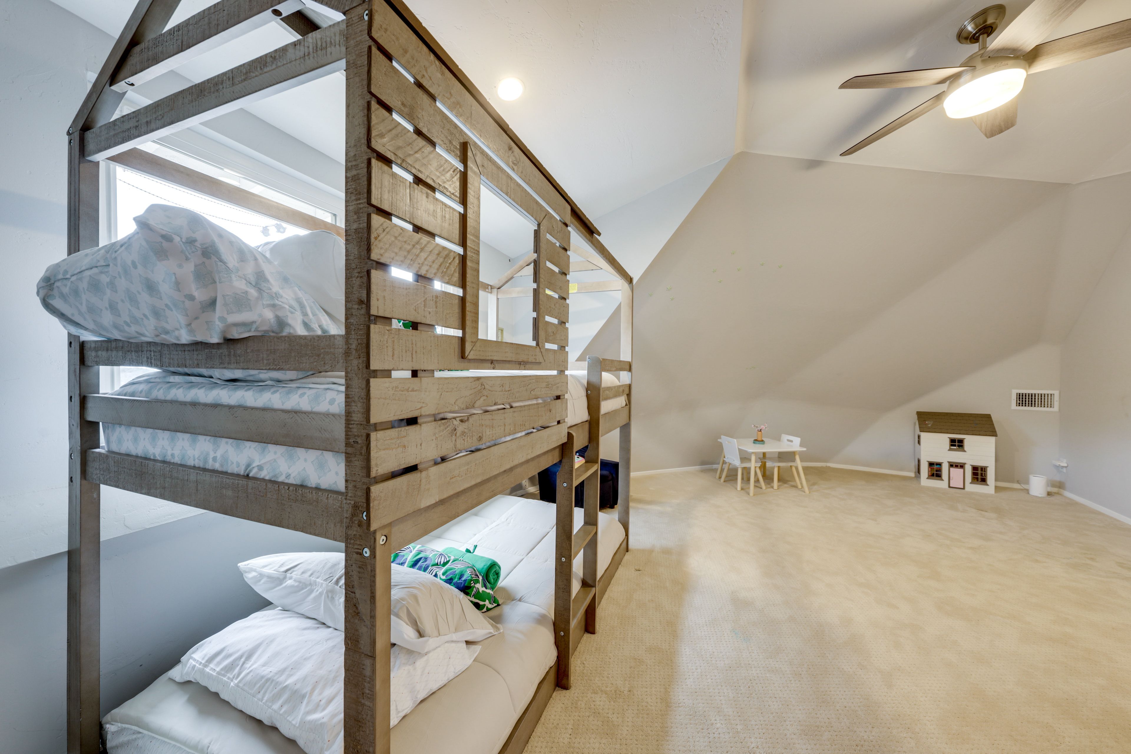 Bedroom 3 | Twin Bunk Bed | 2nd Floor
