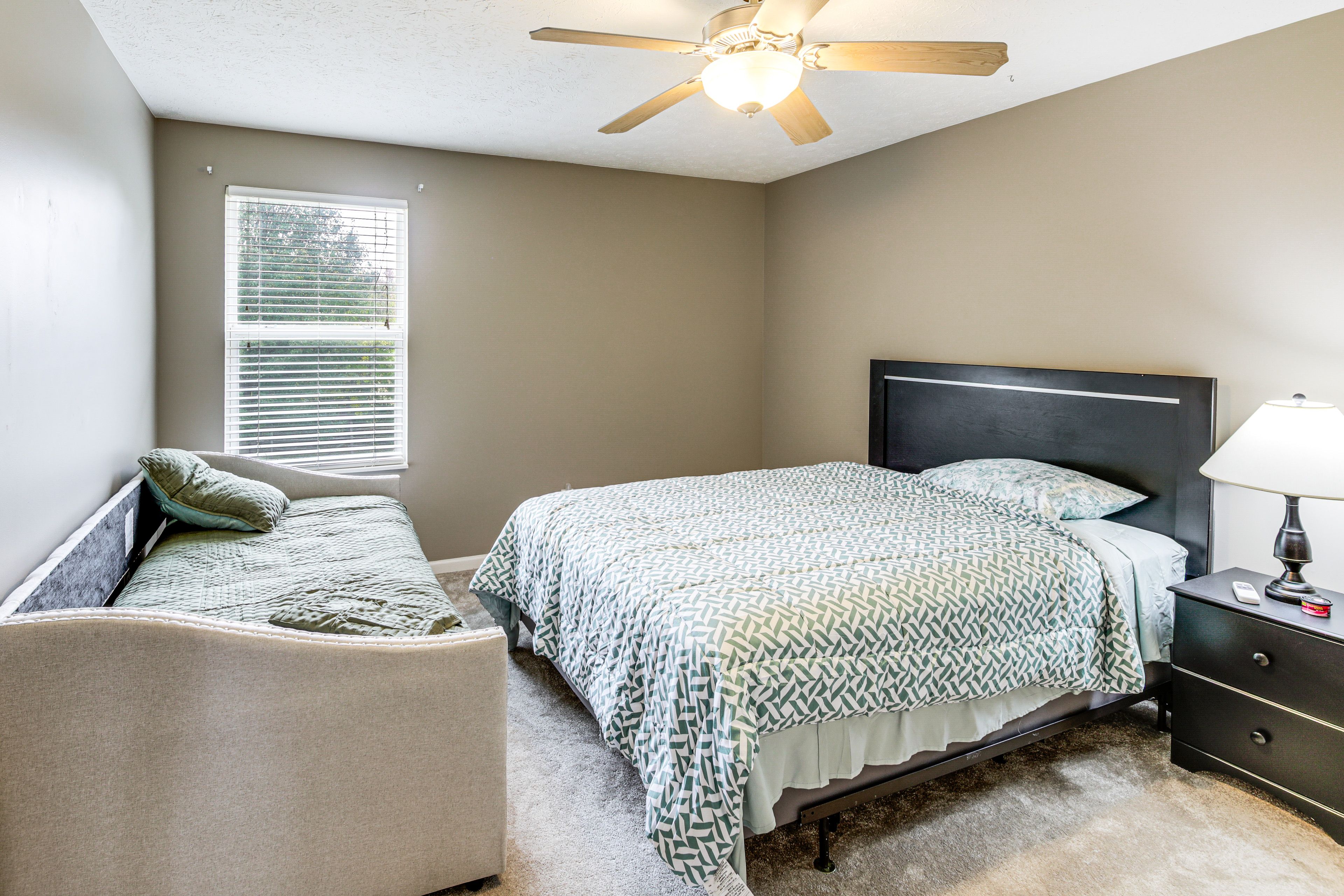 Bedroom 3 | Queen Bed | Twin Daybed | 2nd Floor