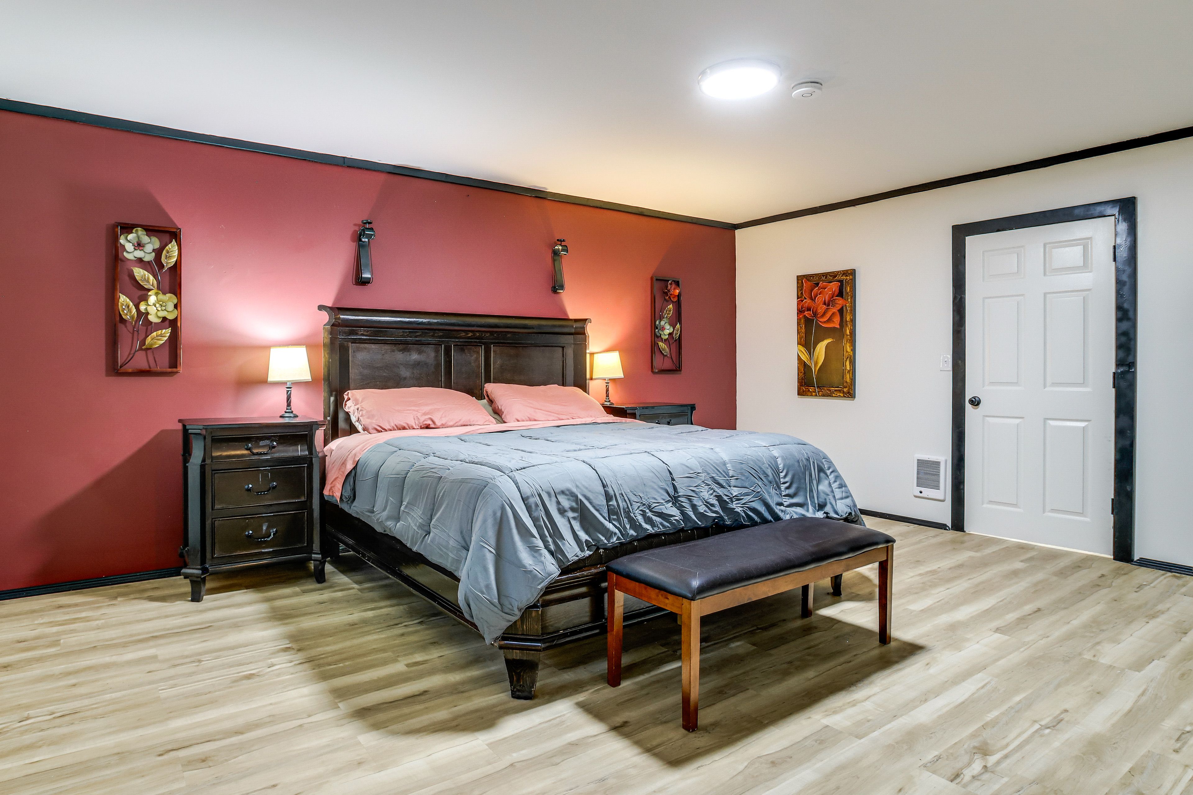 Bedroom 1 | King Bed | 2nd Floor