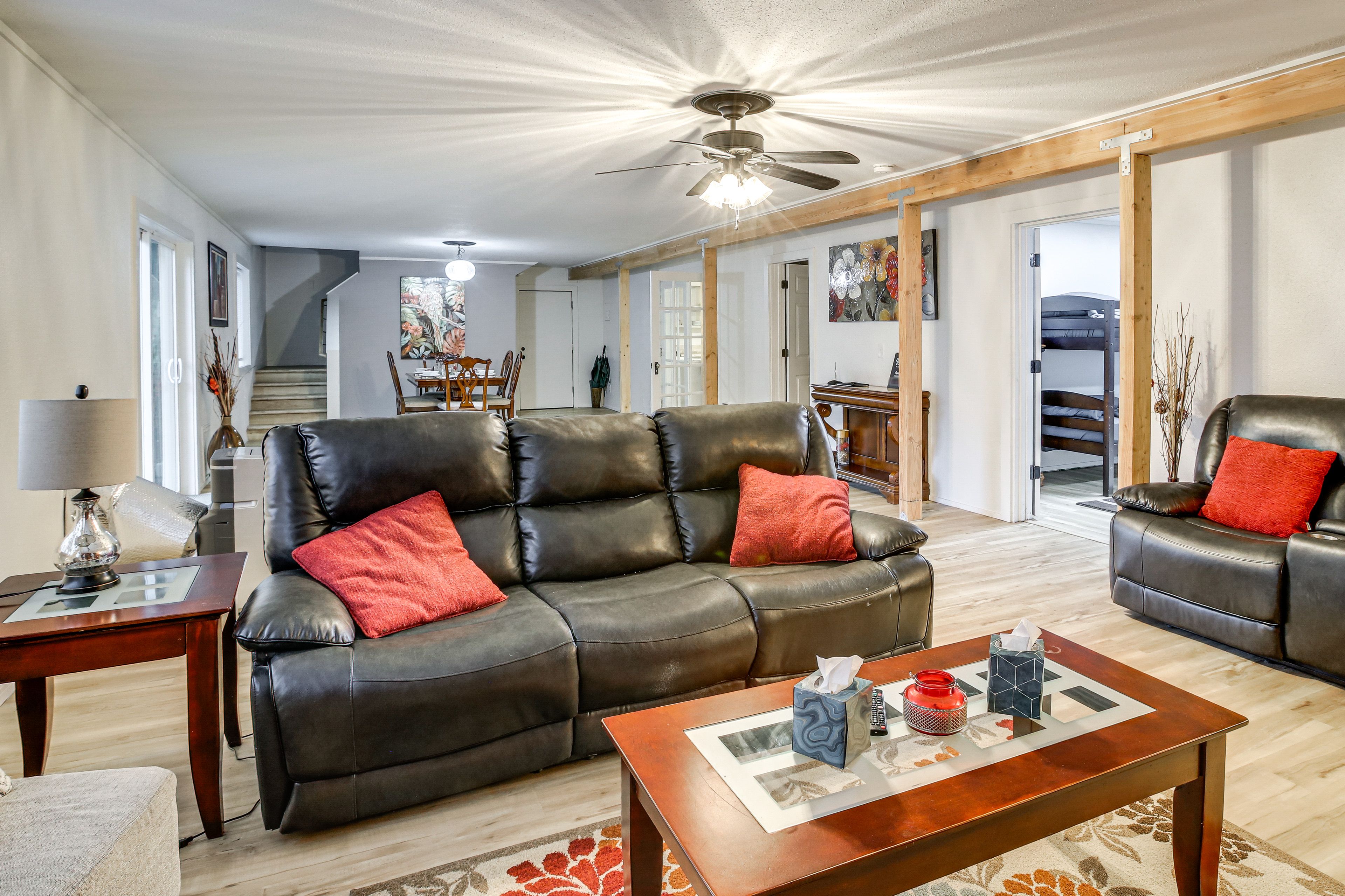 Living Room | Smart TV | 1st Floor