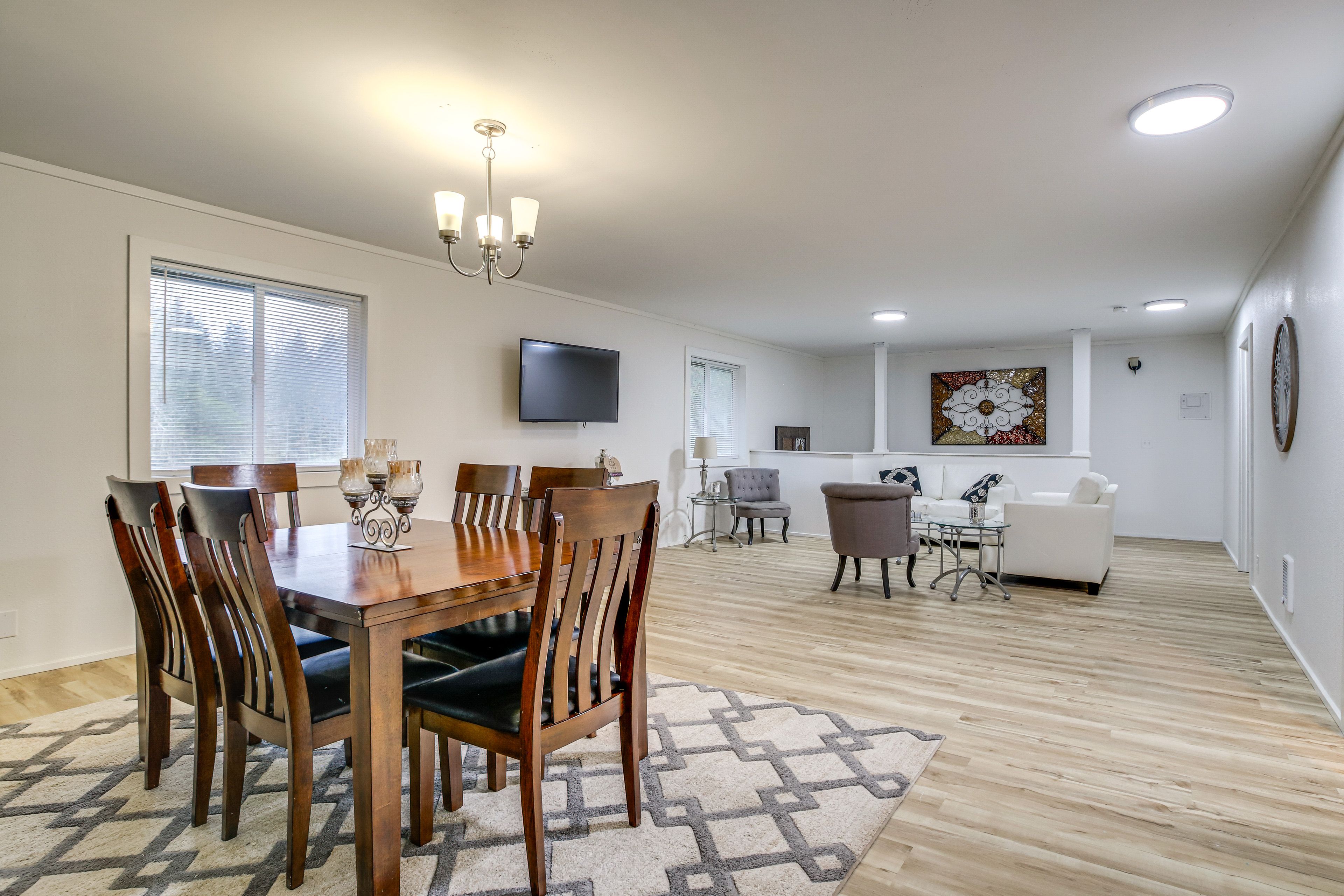 Family Room | Dining Area | Free WiFi | Electric Heating